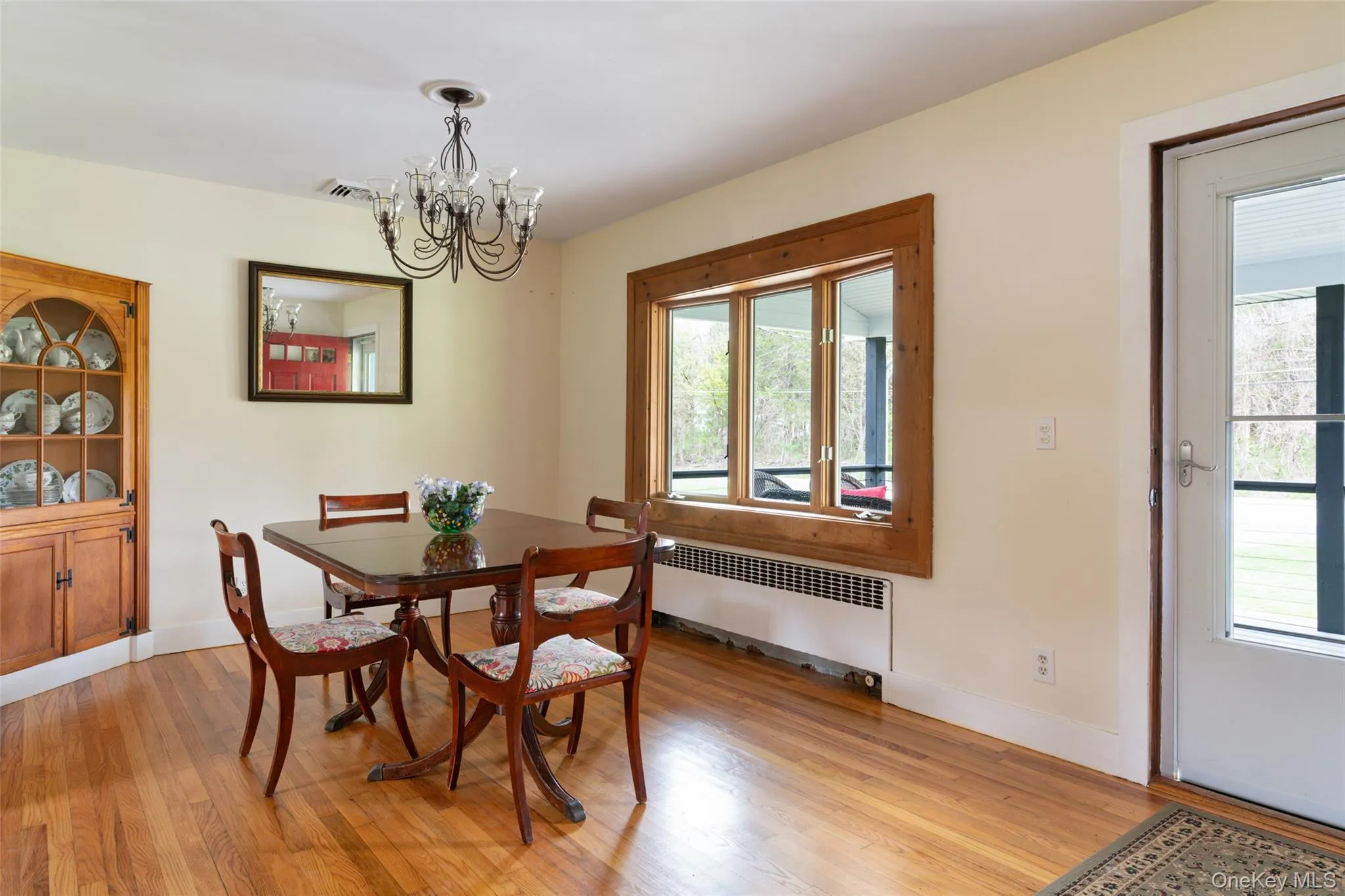 2005 Old Kings Highway, Saugerties, NY, 2 Bedrooms Bedrooms, 6 Rooms Rooms,1 BathroomBathrooms,Residential,For Rent,Old Kings,0,991645 2005 Old Kings Highway, Saugerties, NY, 2 Bedrooms Bedrooms, 6 Rooms Rooms,1 BathroomBathrooms,Residential,For Rent,Old Kings,0,991645