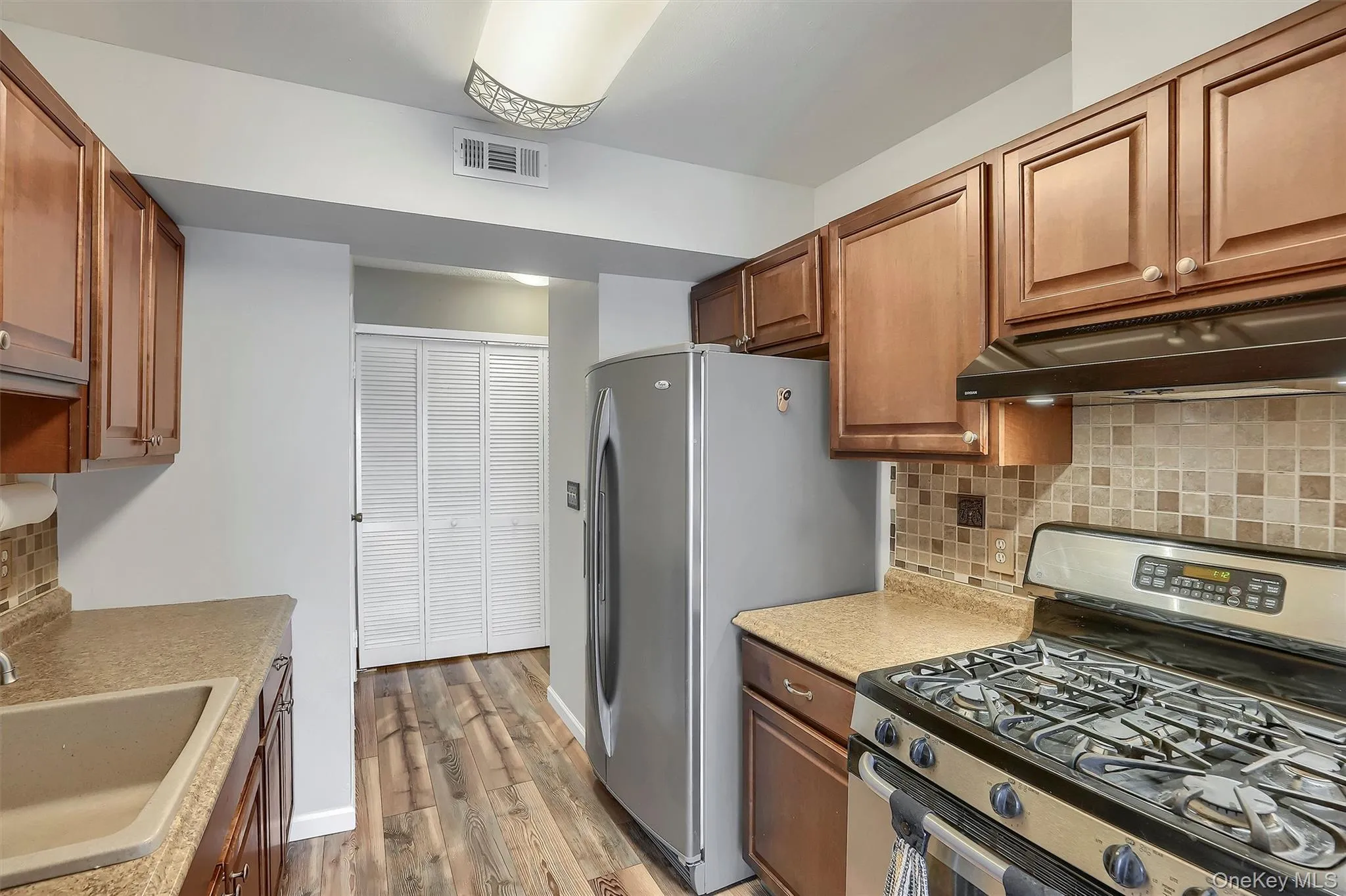 1208 Whispering Hills, Chester Town, NY, 2 Bedrooms Bedrooms, 5 Rooms Rooms,1 BathroomBathrooms,Residential Lease,For Rent,Whispering,0,991667 1208 Whispering Hills, Chester Town, NY, 2 Bedrooms Bedrooms, 5 Rooms Rooms,1 BathroomBathrooms,Residential Lease,For Rent,Whispering,0,991667