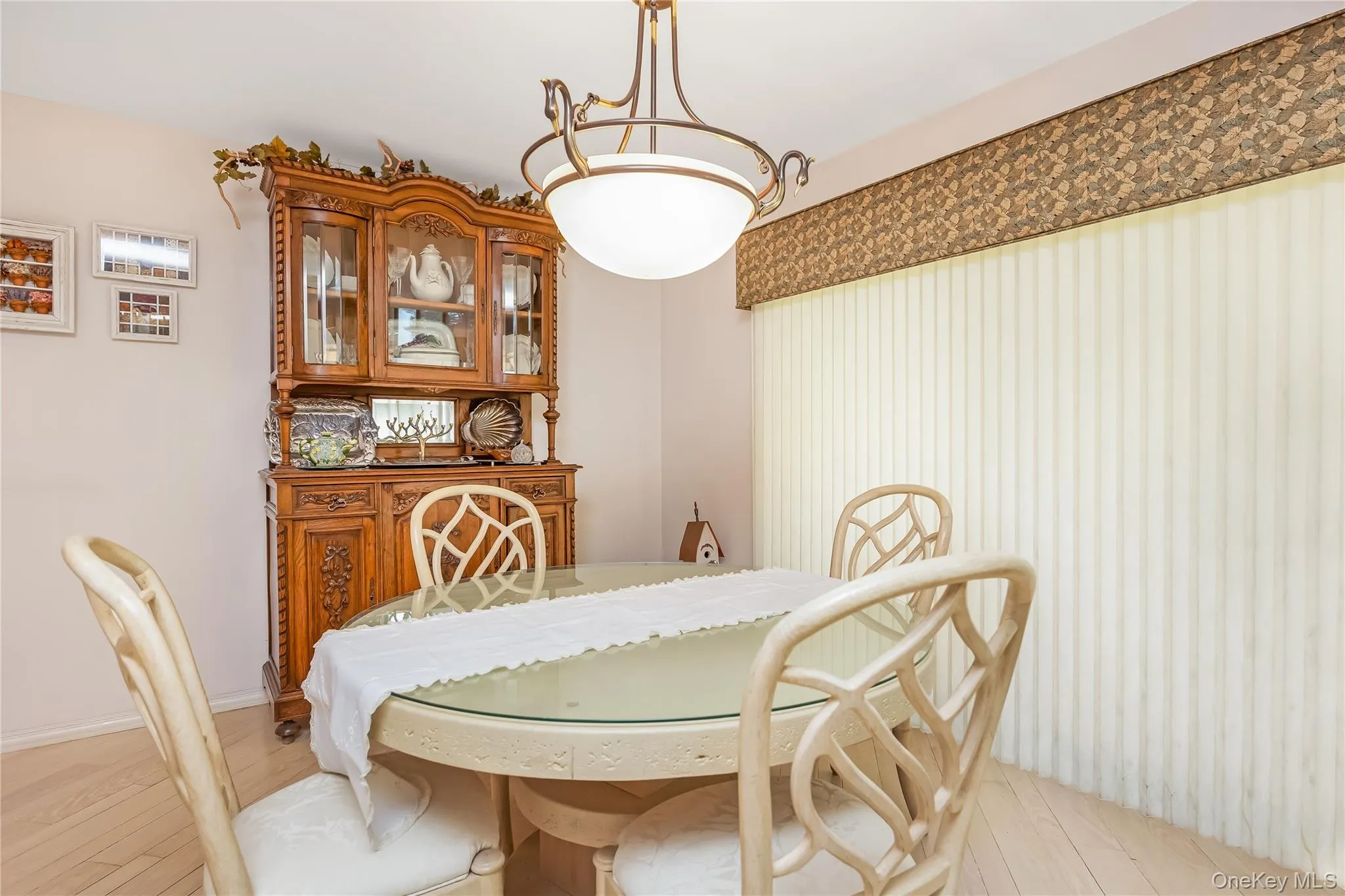 71 Eagle Chase, Oyster Bay, NY, 3 Bedrooms Bedrooms, 7 Rooms Rooms,2 BathroomsBathrooms,Residential,For Rent,Eagle Chase,0,991676 71 Eagle Chase, Oyster Bay, NY, 3 Bedrooms Bedrooms, 7 Rooms Rooms,2 BathroomsBathrooms,Residential,For Rent,Eagle Chase,0,991676