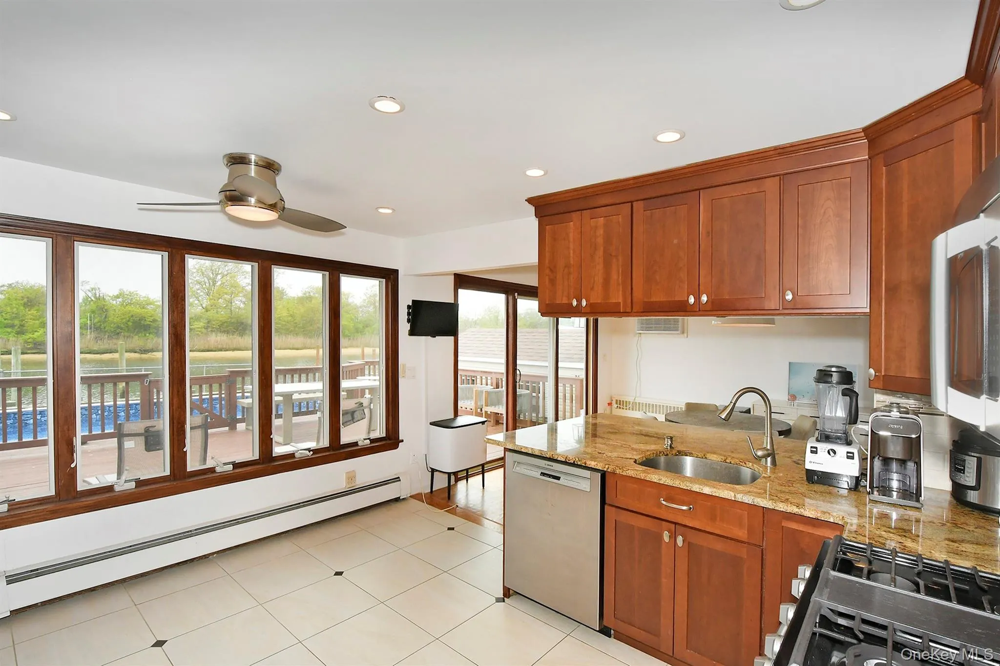 3544 Woodward Street, Hempstead, NY, 5 Bedrooms Bedrooms, 9 Rooms Rooms,3 BathroomsBathrooms,Residential Lease,For Rent,Woodward,0,991699 3544 Woodward Street, Hempstead, NY, 5 Bedrooms Bedrooms, 9 Rooms Rooms,3 BathroomsBathrooms,Residential Lease,For Rent,Woodward,0,991699