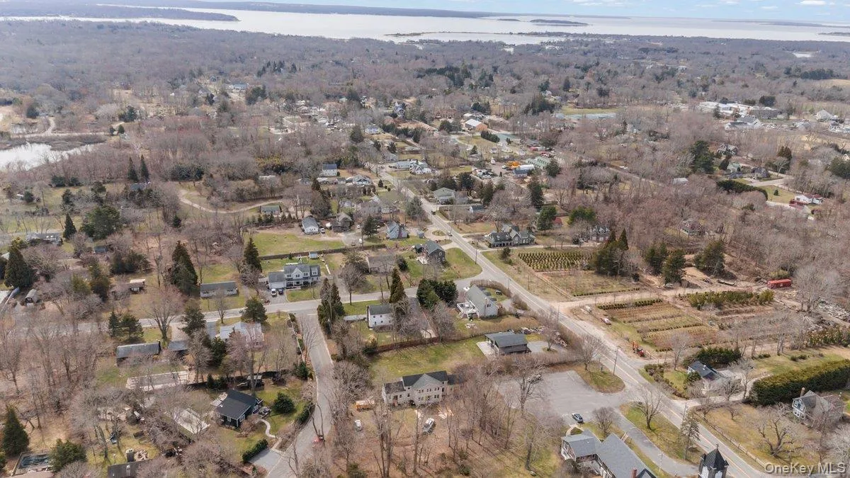 5 Marc Street, Shelter Island, NY, 4 Bedrooms Bedrooms, 8 Rooms Rooms,3 BathroomsBathrooms,Residential Sale,For Rent,Marc,0,991700 5 Marc Street, Shelter Island, NY, 4 Bedrooms Bedrooms, 8 Rooms Rooms,3 BathroomsBathrooms,Residential Sale,For Rent,Marc,0,991700