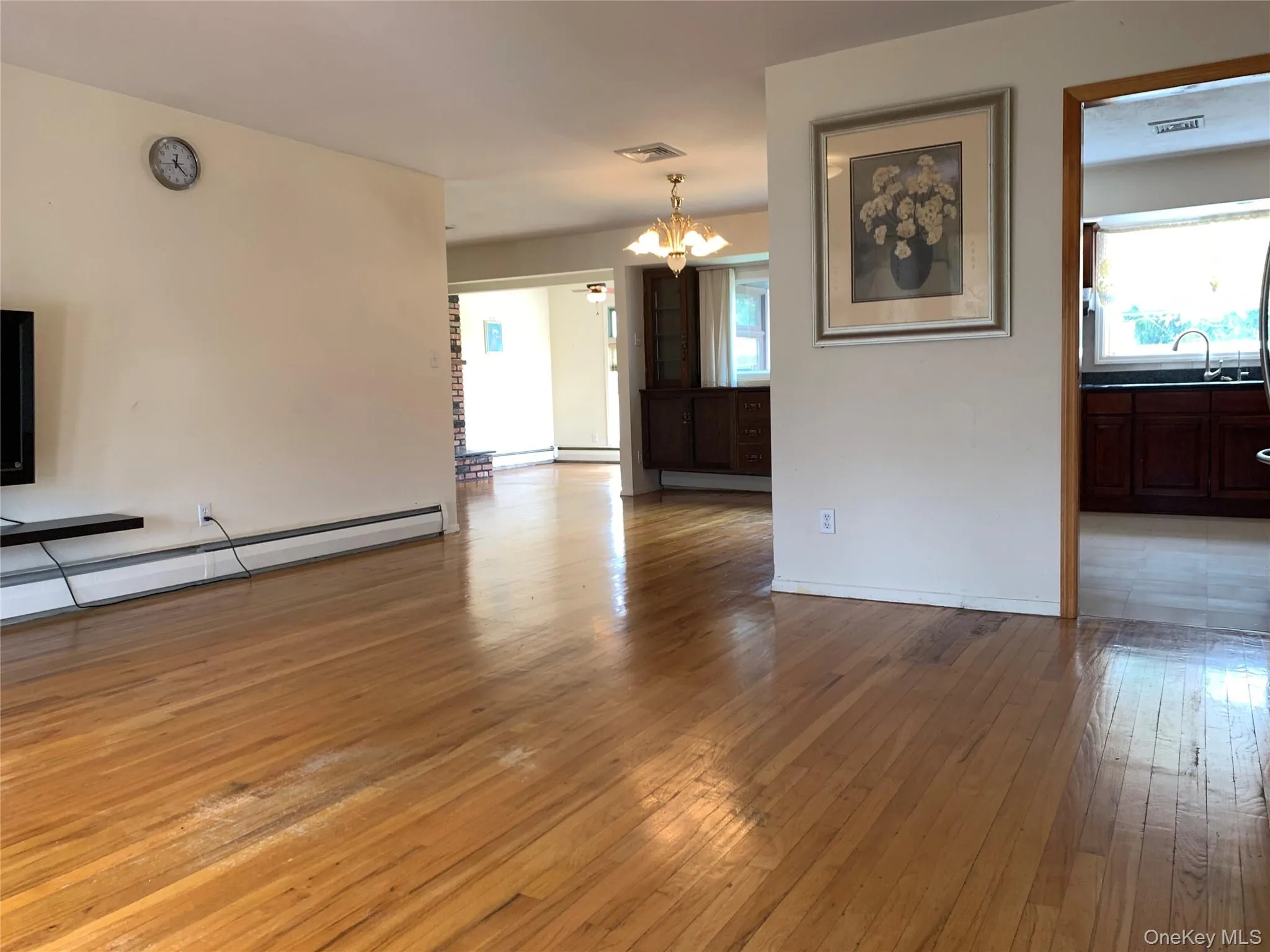 29 Martin Place, Oyster Bay, NY, 3 Bedrooms Bedrooms, 8 Rooms Rooms,2 BathroomsBathrooms,Residential Lease,For Rent,Martin,0,991709 29 Martin Place, Oyster Bay, NY, 3 Bedrooms Bedrooms, 8 Rooms Rooms,2 BathroomsBathrooms,Residential Lease,For Rent,Martin,0,991709