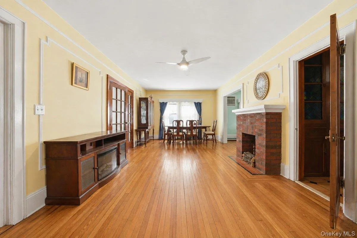 7 Byron Avenue, Yonkers, NY, 4 Bedrooms Bedrooms, 12 Rooms Rooms,3 BathroomsBathrooms,Residential,For Rent,Byron,0,991710 7 Byron Avenue, Yonkers, NY, 4 Bedrooms Bedrooms, 12 Rooms Rooms,3 BathroomsBathrooms,Residential,For Rent,Byron,0,991710