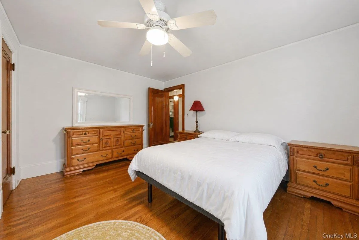 7 Byron Avenue, Yonkers, NY, 4 Bedrooms Bedrooms, 12 Rooms Rooms,3 BathroomsBathrooms,Residential,For Rent,Byron,0,991710 7 Byron Avenue, Yonkers, NY, 4 Bedrooms Bedrooms, 12 Rooms Rooms,3 BathroomsBathrooms,Residential,For Rent,Byron,0,991710