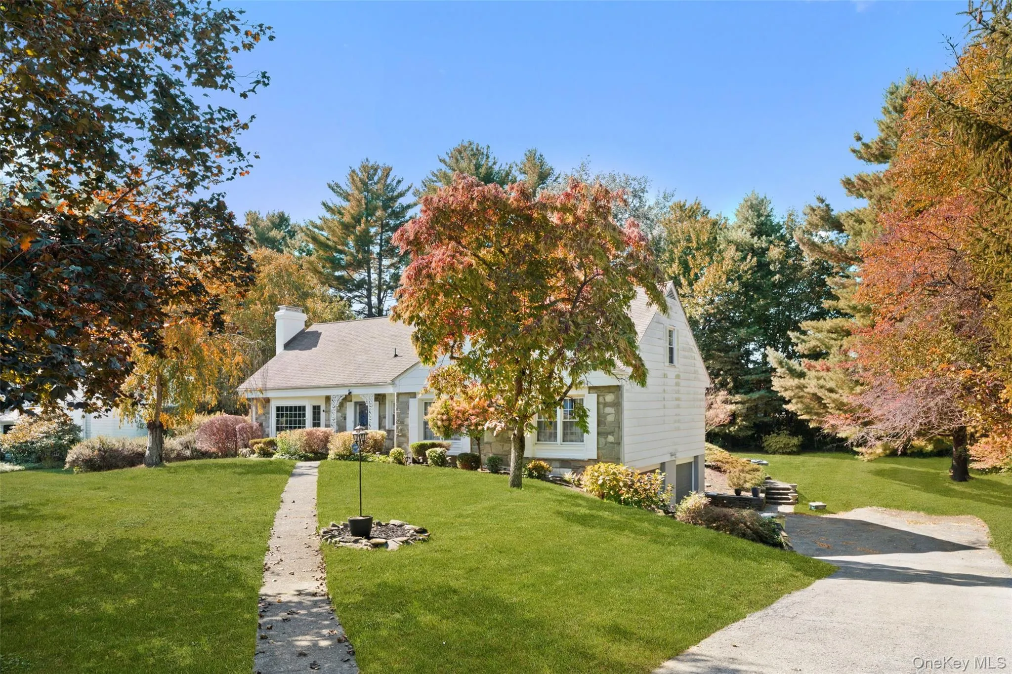 14 Earlwood Drive, Poughkeepsie, NY, 4 Bedrooms Bedrooms, 8 Rooms Rooms,3 BathroomsBathrooms,Residential Lease,For Rent,Earlwood,0,991723 14 Earlwood Drive, Poughkeepsie, NY, 4 Bedrooms Bedrooms, 8 Rooms Rooms,3 BathroomsBathrooms,Residential Lease,For Rent,Earlwood,0,991723