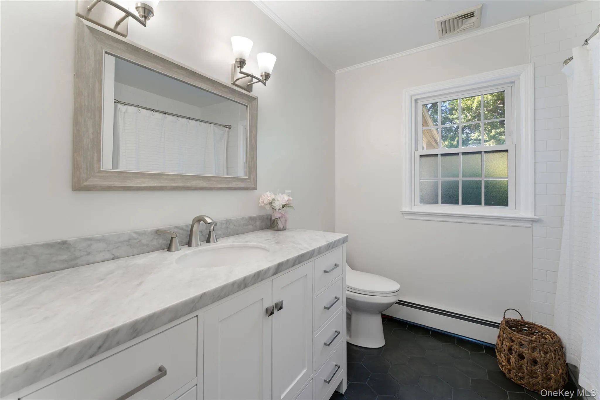 14 Earlwood Drive, Poughkeepsie, NY, 4 Bedrooms Bedrooms, 8 Rooms Rooms,3 BathroomsBathrooms,Residential Lease,For Rent,Earlwood,0,991723 14 Earlwood Drive, Poughkeepsie, NY, 4 Bedrooms Bedrooms, 8 Rooms Rooms,3 BathroomsBathrooms,Residential Lease,For Rent,Earlwood,0,991723