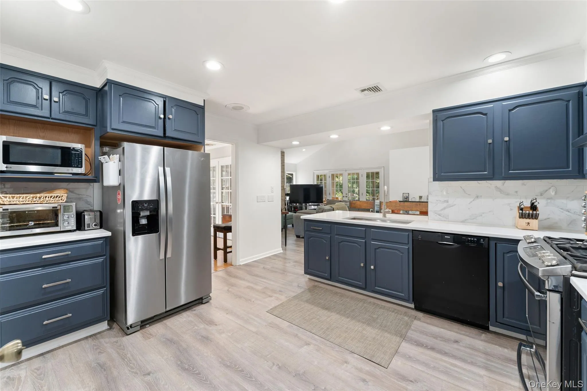 14 Earlwood Drive, Poughkeepsie, NY, 4 Bedrooms Bedrooms, 8 Rooms Rooms,3 BathroomsBathrooms,Residential Lease,For Rent,Earlwood,0,991723 14 Earlwood Drive, Poughkeepsie, NY, 4 Bedrooms Bedrooms, 8 Rooms Rooms,3 BathroomsBathrooms,Residential Lease,For Rent,Earlwood,0,991723