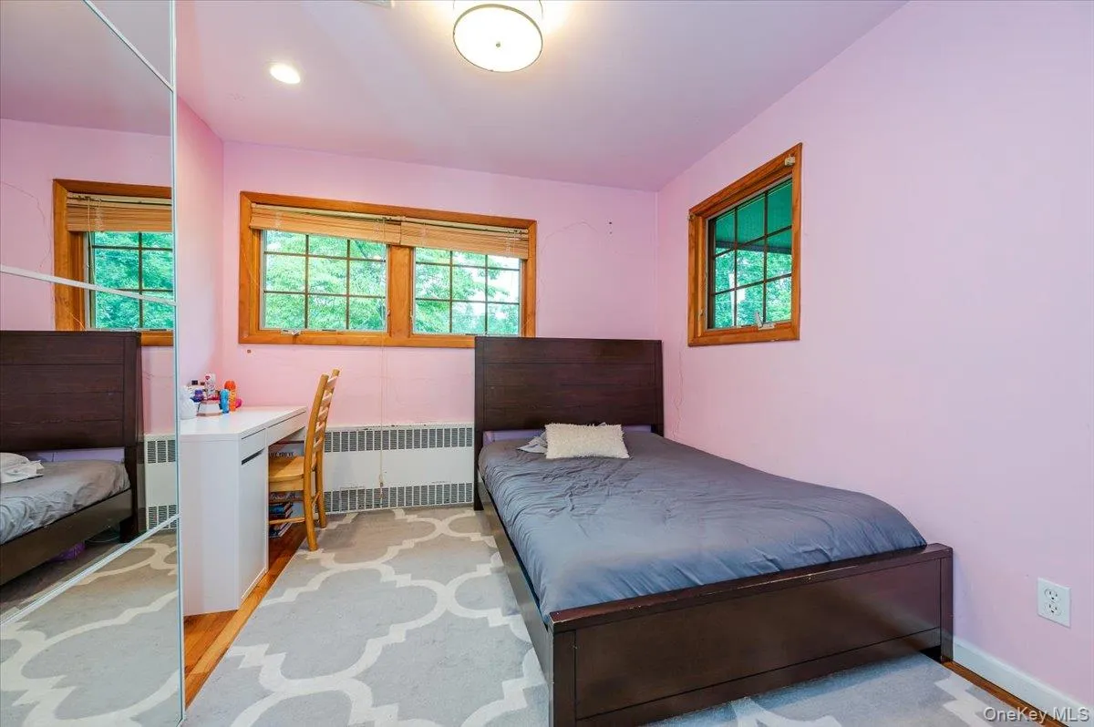 26 Red Brook Road, North Hempstead, NY, 3 Bedrooms Bedrooms, 7 Rooms Rooms,2 BathroomsBathrooms,Residential Lease,For Rent,Red Brook,0,991731 26 Red Brook Road, North Hempstead, NY, 3 Bedrooms Bedrooms, 7 Rooms Rooms,2 BathroomsBathrooms,Residential Lease,For Rent,Red Brook,0,991731