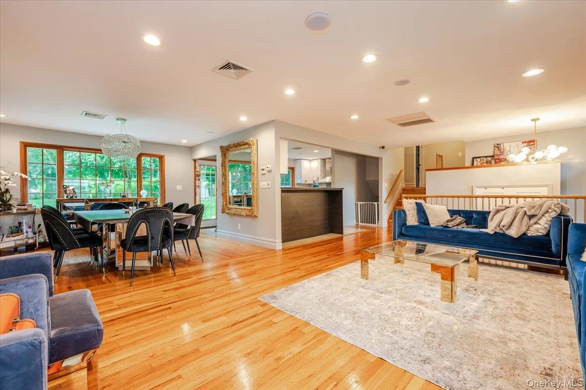 26 Red Brook Road, North Hempstead, NY, 3 Bedrooms Bedrooms, 7 Rooms Rooms,2 BathroomsBathrooms,Residential Lease,For Rent,Red Brook,0,991731 26 Red Brook Road, North Hempstead, NY, 3 Bedrooms Bedrooms, 7 Rooms Rooms,2 BathroomsBathrooms,Residential Lease,For Rent,Red Brook,0,991731
