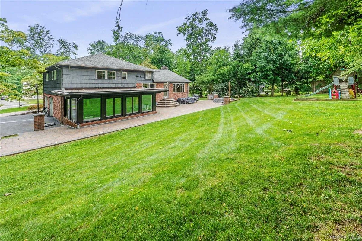 26 Red Brook Road, North Hempstead, NY, 3 Bedrooms Bedrooms, 7 Rooms Rooms,2 BathroomsBathrooms,Residential Lease,For Rent,Red Brook,0,991731 26 Red Brook Road, North Hempstead, NY, 3 Bedrooms Bedrooms, 7 Rooms Rooms,2 BathroomsBathrooms,Residential Lease,For Rent,Red Brook,0,991731