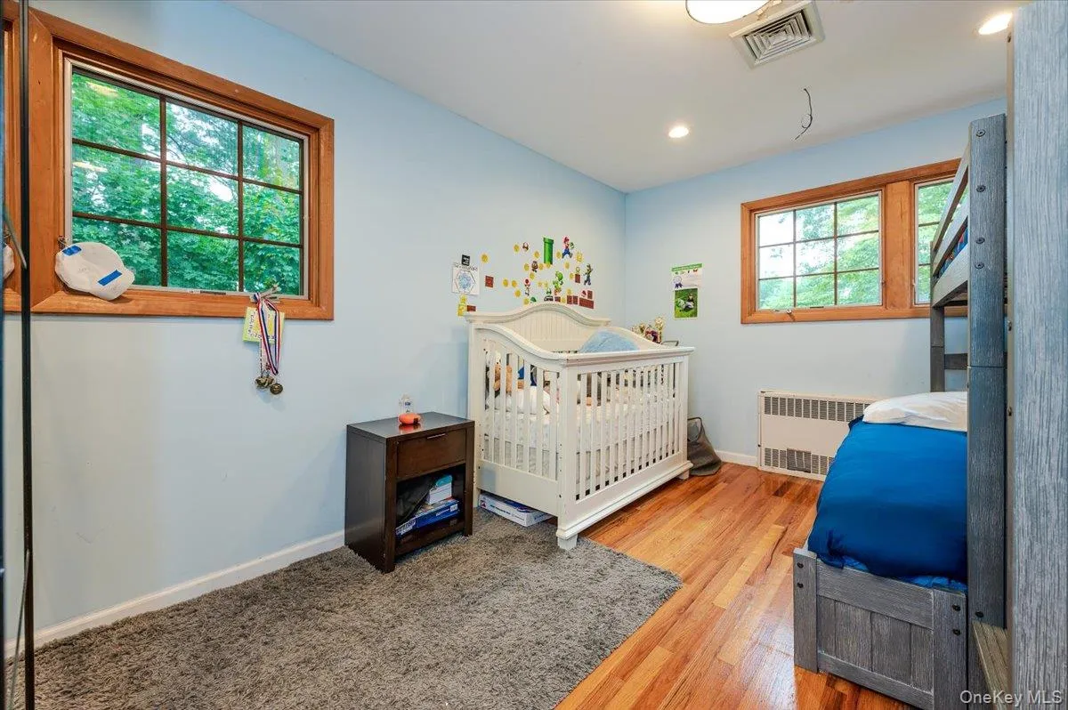 26 Red Brook Road, North Hempstead, NY, 3 Bedrooms Bedrooms, 7 Rooms Rooms,2 BathroomsBathrooms,Residential Lease,For Rent,Red Brook,0,991731 26 Red Brook Road, North Hempstead, NY, 3 Bedrooms Bedrooms, 7 Rooms Rooms,2 BathroomsBathrooms,Residential Lease,For Rent,Red Brook,0,991731