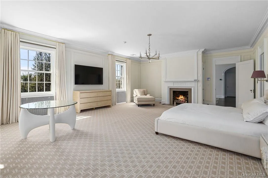 Serene owners suite beckons with Wood Burning Fireplace, Oversized Walk-in Closet and updated Ensuite Spa Bathroom Serene owners suite beckons with Wood Burning Fireplace, Oversized Walk-in Closet and updated Ensuite Spa Bathroom