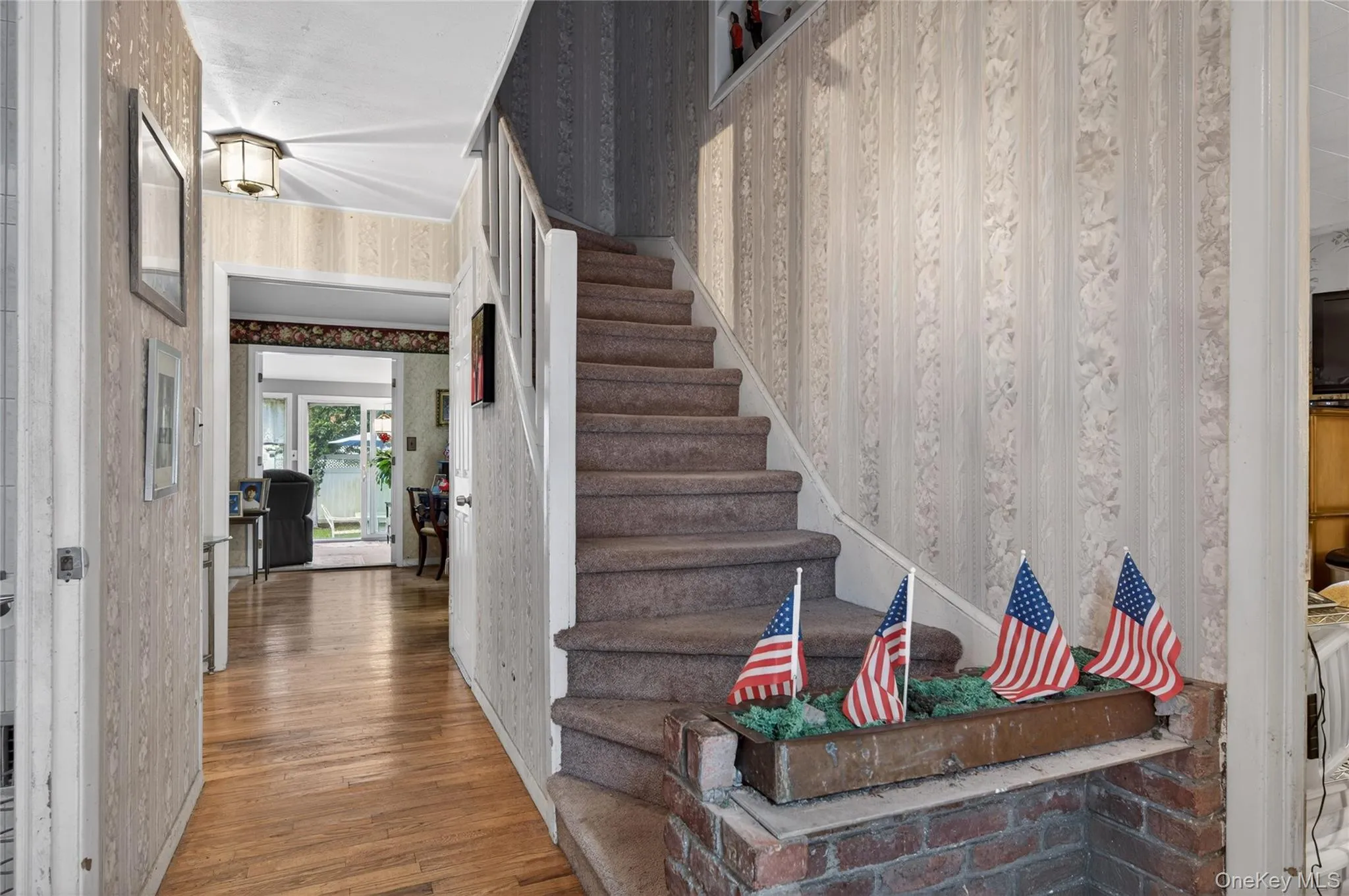 8 7th Street, North Hempstead, NY, 5 Bedrooms Bedrooms, 10 Rooms Rooms,3 BathroomsBathrooms,Residential,For Rent,7th,0,991750 8 7th Street, North Hempstead, NY, 5 Bedrooms Bedrooms, 10 Rooms Rooms,3 BathroomsBathrooms,Residential,For Rent,7th,0,991750