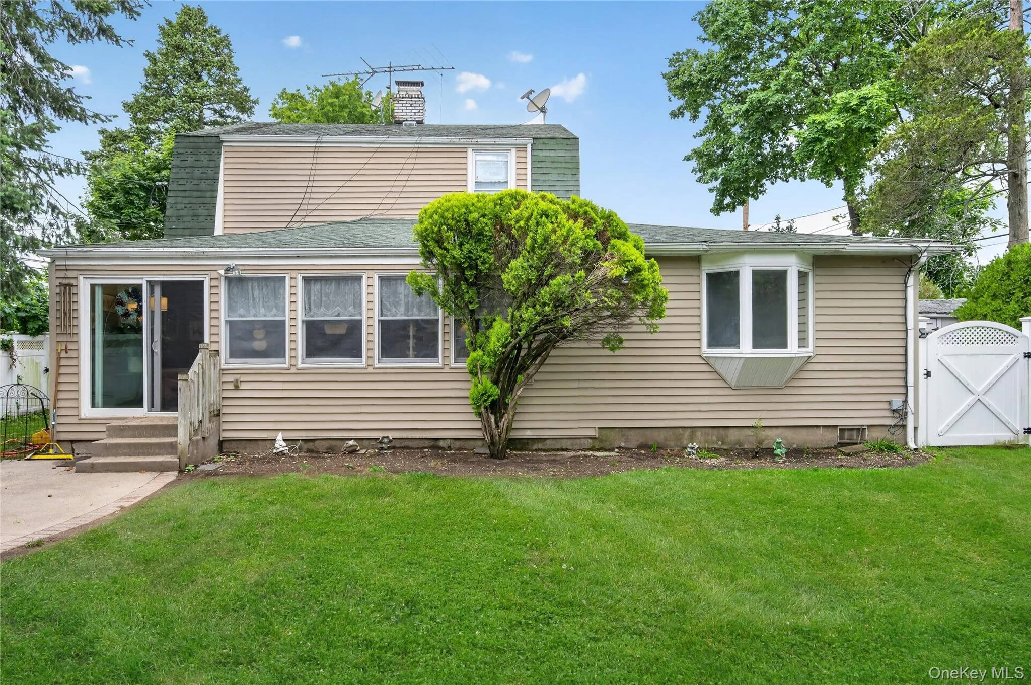 8 7th Street, North Hempstead, NY, 5 Bedrooms Bedrooms, 10 Rooms Rooms,3 BathroomsBathrooms,Residential,For Rent,7th,0,991750 8 7th Street, North Hempstead, NY, 5 Bedrooms Bedrooms, 10 Rooms Rooms,3 BathroomsBathrooms,Residential,For Rent,7th,0,991750
