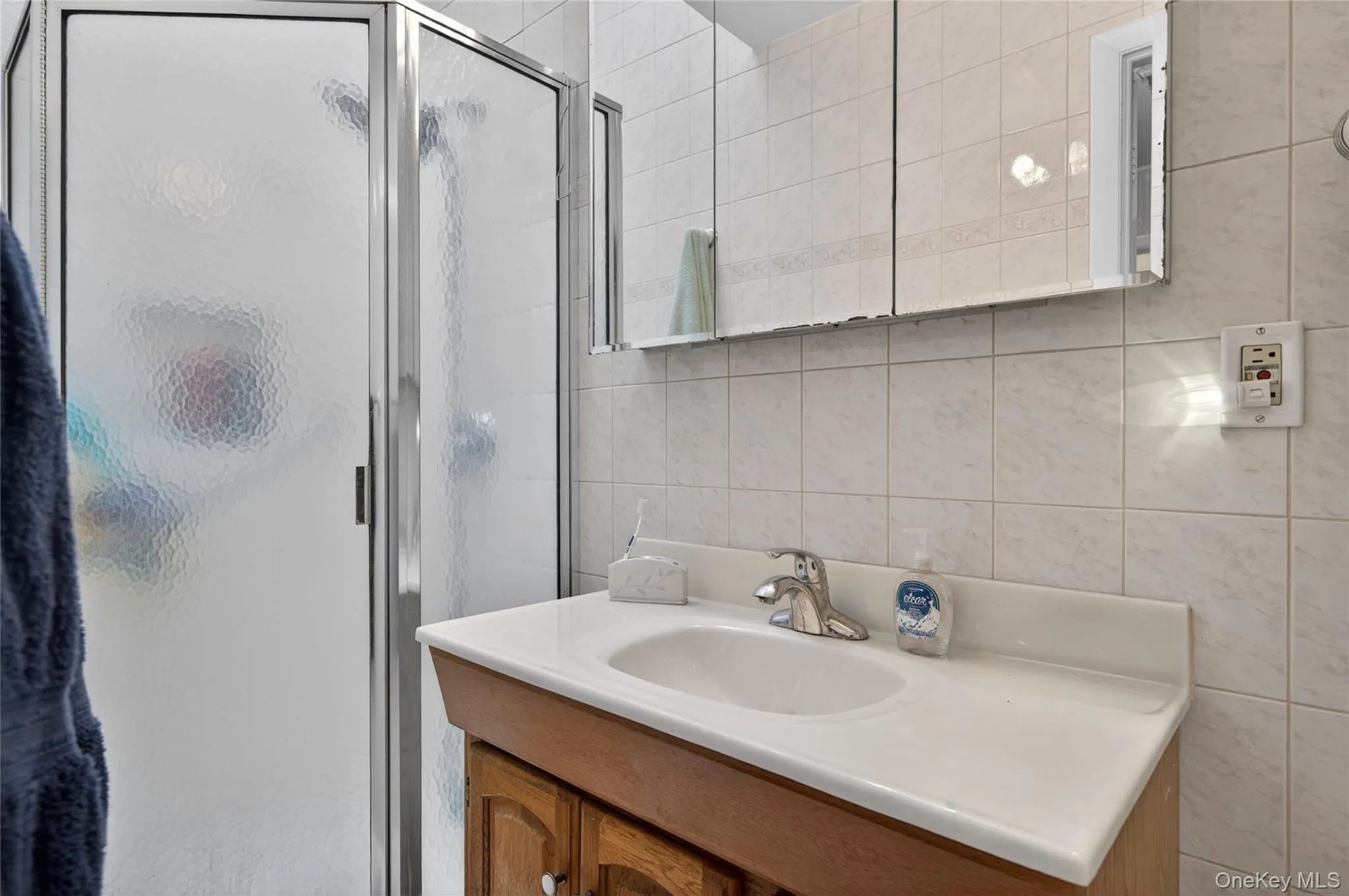 8 7th Street, North Hempstead, NY, 5 Bedrooms Bedrooms, 10 Rooms Rooms,3 BathroomsBathrooms,Residential,For Rent,7th,0,991750 8 7th Street, North Hempstead, NY, 5 Bedrooms Bedrooms, 10 Rooms Rooms,3 BathroomsBathrooms,Residential,For Rent,7th,0,991750