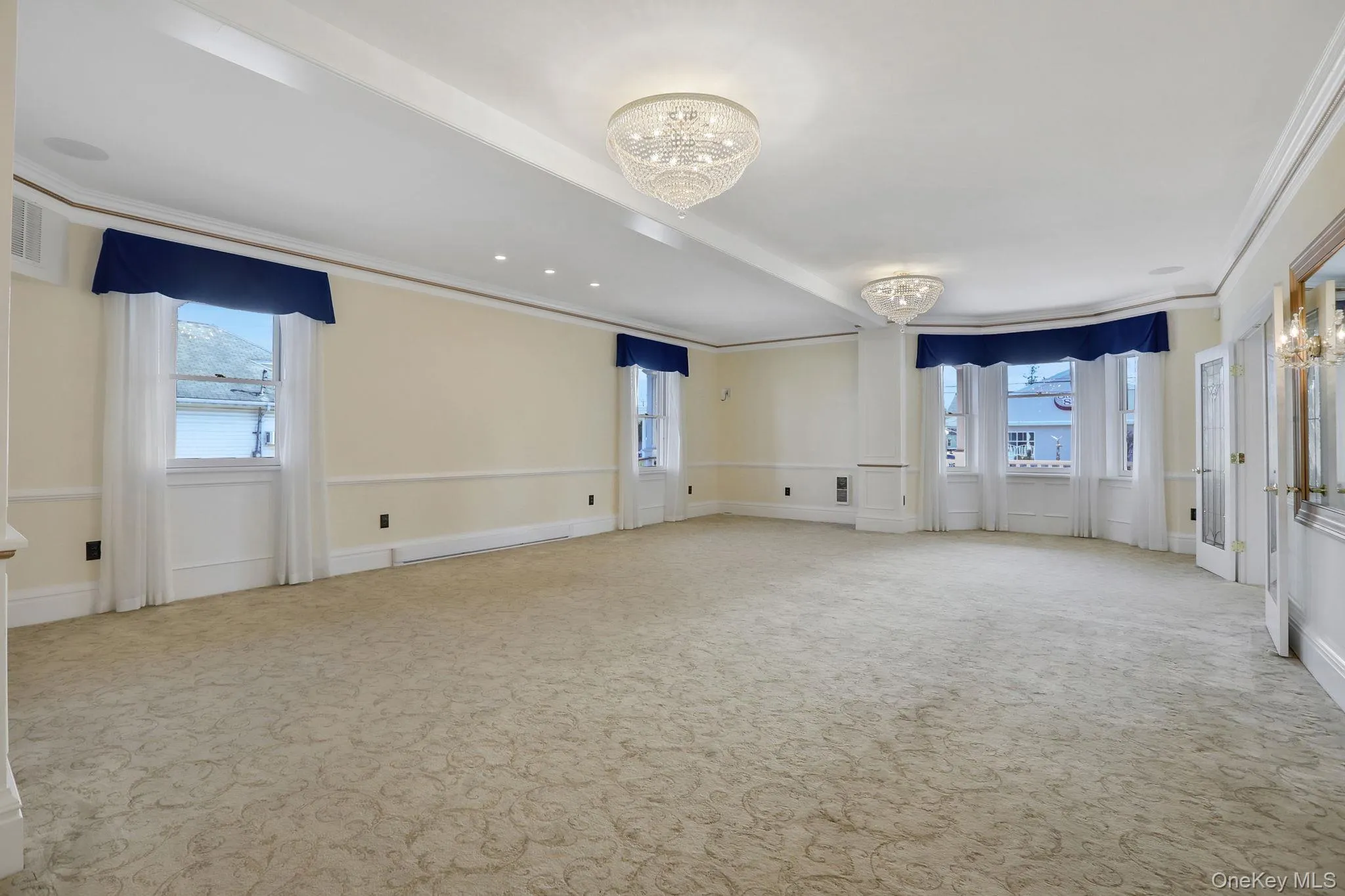 411 Albany Avenue, Kingston, NY, 4 Bedrooms Bedrooms, 15 Rooms Rooms,3 BathroomsBathrooms,Residential,For Rent,Albany,0,991752 411 Albany Avenue, Kingston, NY, 4 Bedrooms Bedrooms, 15 Rooms Rooms,3 BathroomsBathrooms,Residential,For Rent,Albany,0,991752
