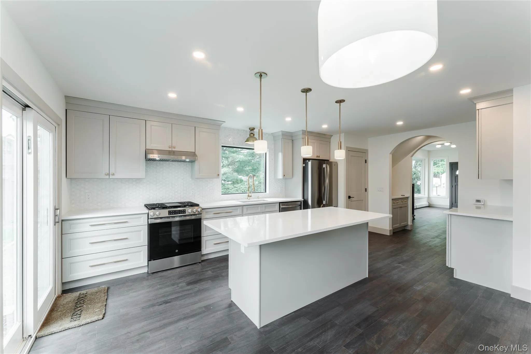 21 Mackey Avenue, North Hempstead, NY, 3 Bedrooms Bedrooms, 7 Rooms Rooms,3 BathroomsBathrooms,Residential,For Rent,Mackey,0,991755 21 Mackey Avenue, North Hempstead, NY, 3 Bedrooms Bedrooms, 7 Rooms Rooms,3 BathroomsBathrooms,Residential,For Rent,Mackey,0,991755