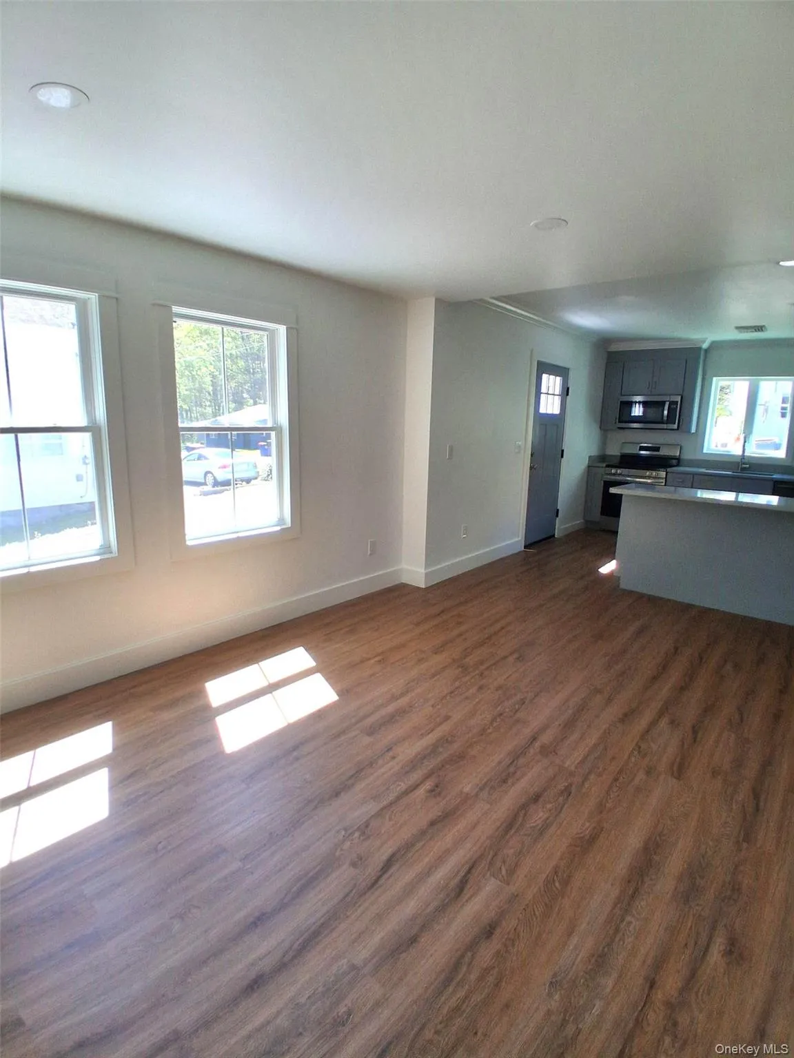11 Cedar, Hyde Park, NY, 3 Bedrooms Bedrooms, 7 Rooms Rooms,2 BathroomsBathrooms,Residential Lease,For Rent,Cedar,0,991779 11 Cedar, Hyde Park, NY, 3 Bedrooms Bedrooms, 7 Rooms Rooms,2 BathroomsBathrooms,Residential Lease,For Rent,Cedar,0,991779