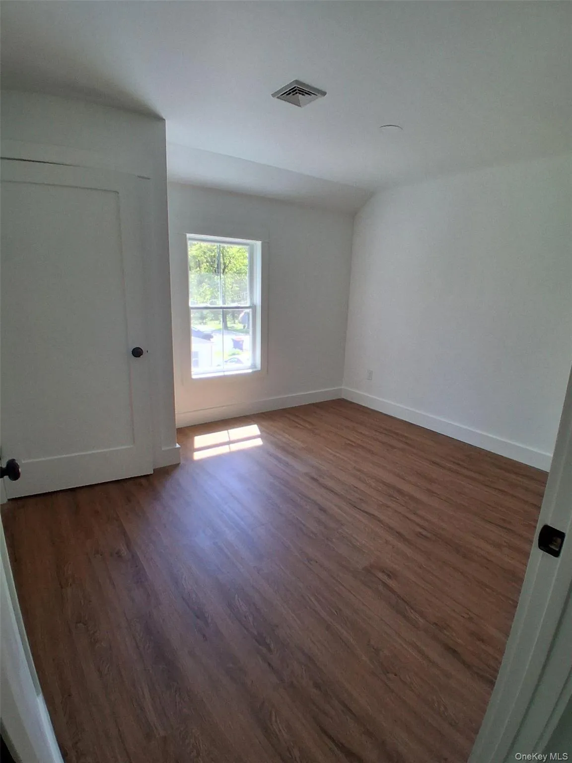 11 Cedar, Hyde Park, NY, 3 Bedrooms Bedrooms, 7 Rooms Rooms,2 BathroomsBathrooms,Residential Lease,For Rent,Cedar,0,991779 11 Cedar, Hyde Park, NY, 3 Bedrooms Bedrooms, 7 Rooms Rooms,2 BathroomsBathrooms,Residential Lease,For Rent,Cedar,0,991779
