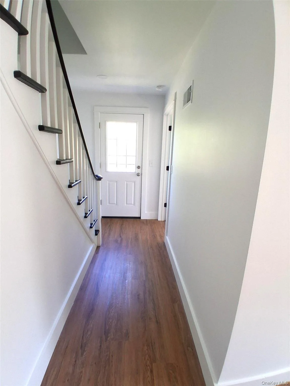 11 Cedar, Hyde Park, NY, 3 Bedrooms Bedrooms, 7 Rooms Rooms,2 BathroomsBathrooms,Residential Lease,For Rent,Cedar,0,991779 11 Cedar, Hyde Park, NY, 3 Bedrooms Bedrooms, 7 Rooms Rooms,2 BathroomsBathrooms,Residential Lease,For Rent,Cedar,0,991779