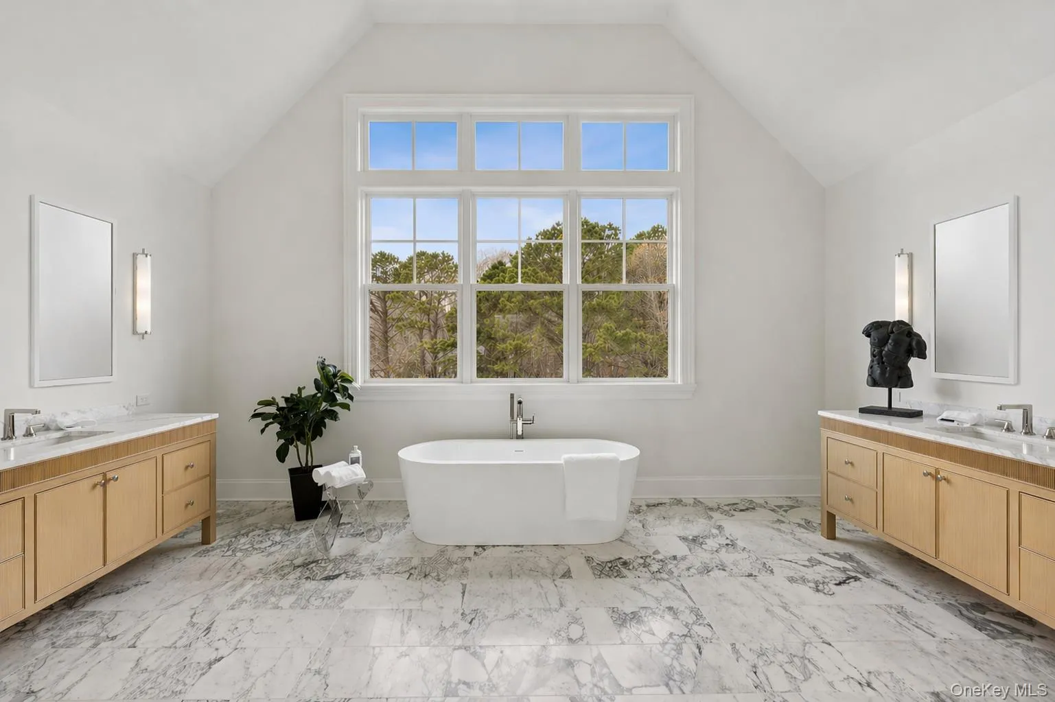 460 Edge Of Woods Road, Southampton, NY, 8 Bedrooms Bedrooms, 30 Rooms Rooms,10 BathroomsBathrooms,Residential,For Rent,Edge Of Woods,0,991792 460 Edge Of Woods Road, Southampton, NY, 8 Bedrooms Bedrooms, 30 Rooms Rooms,10 BathroomsBathrooms,Residential,For Rent,Edge Of Woods,0,991792
