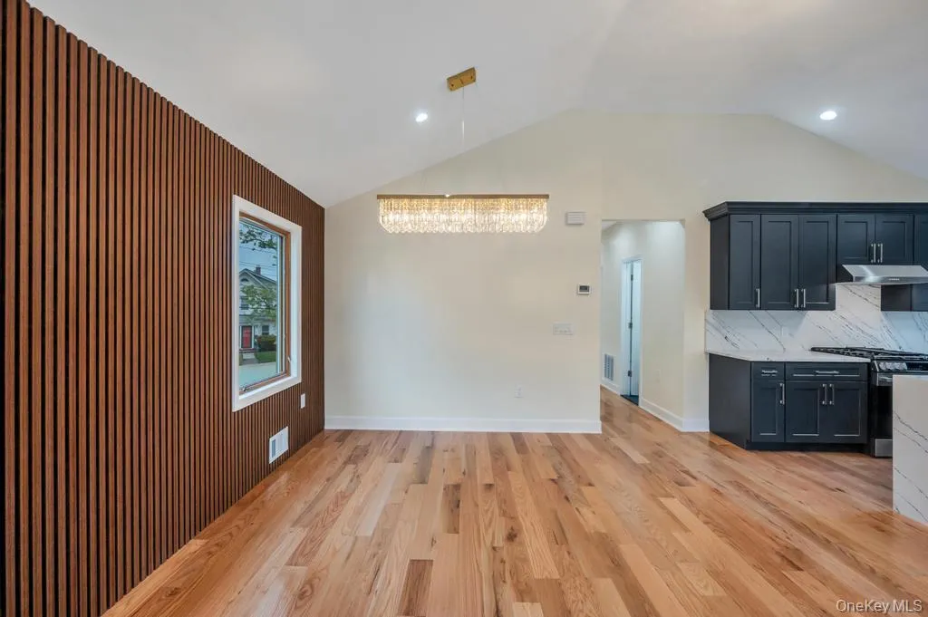 112-01 175 Street, New York, NY, 5 Bedrooms Bedrooms, 10 Rooms Rooms,3 BathroomsBathrooms,Residential,For Rent,175,0,991793 112-01 175 Street, New York, NY, 5 Bedrooms Bedrooms, 10 Rooms Rooms,3 BathroomsBathrooms,Residential,For Rent,175,0,991793