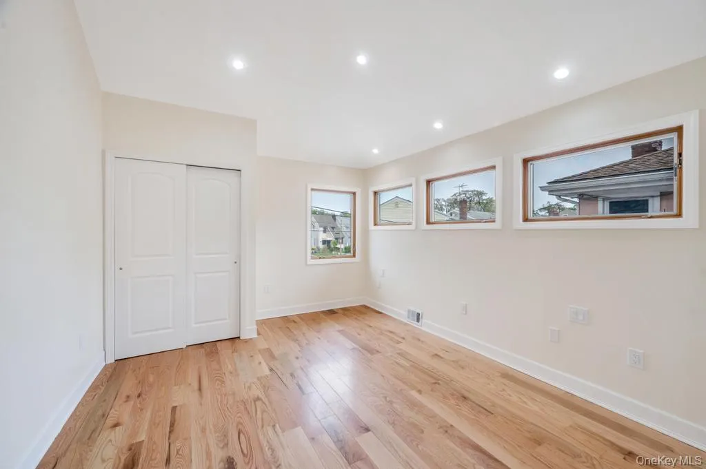112-01 175 Street, New York, NY, 5 Bedrooms Bedrooms, 10 Rooms Rooms,3 BathroomsBathrooms,Residential,For Rent,175,0,991793 112-01 175 Street, New York, NY, 5 Bedrooms Bedrooms, 10 Rooms Rooms,3 BathroomsBathrooms,Residential,For Rent,175,0,991793