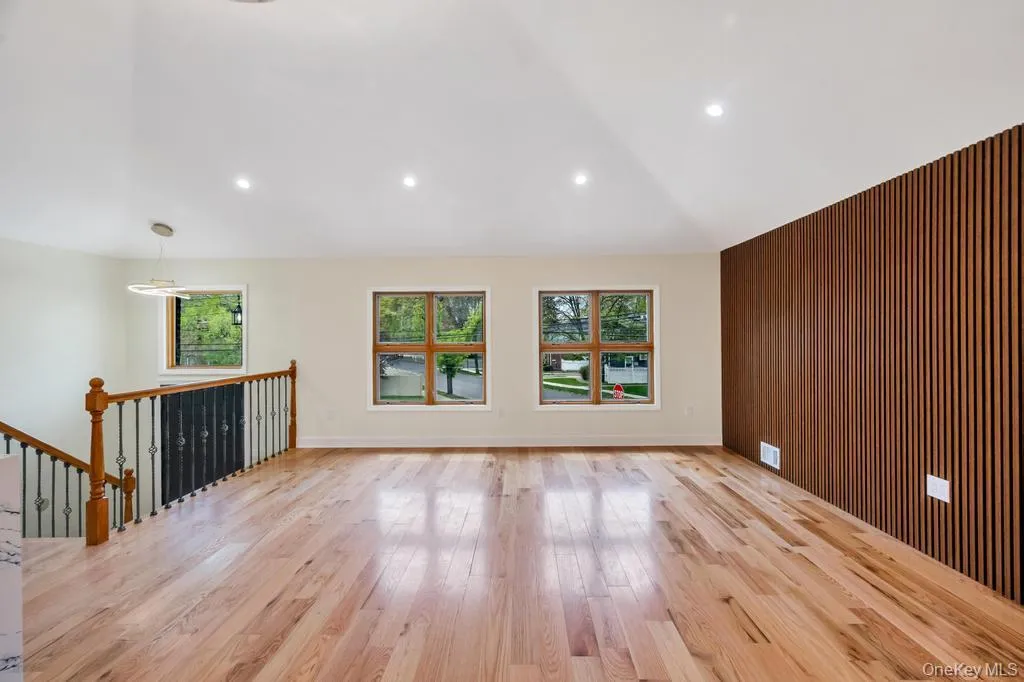 112-01 175 Street, New York, NY, 5 Bedrooms Bedrooms, 10 Rooms Rooms,3 BathroomsBathrooms,Residential,For Rent,175,0,991793 112-01 175 Street, New York, NY, 5 Bedrooms Bedrooms, 10 Rooms Rooms,3 BathroomsBathrooms,Residential,For Rent,175,0,991793
