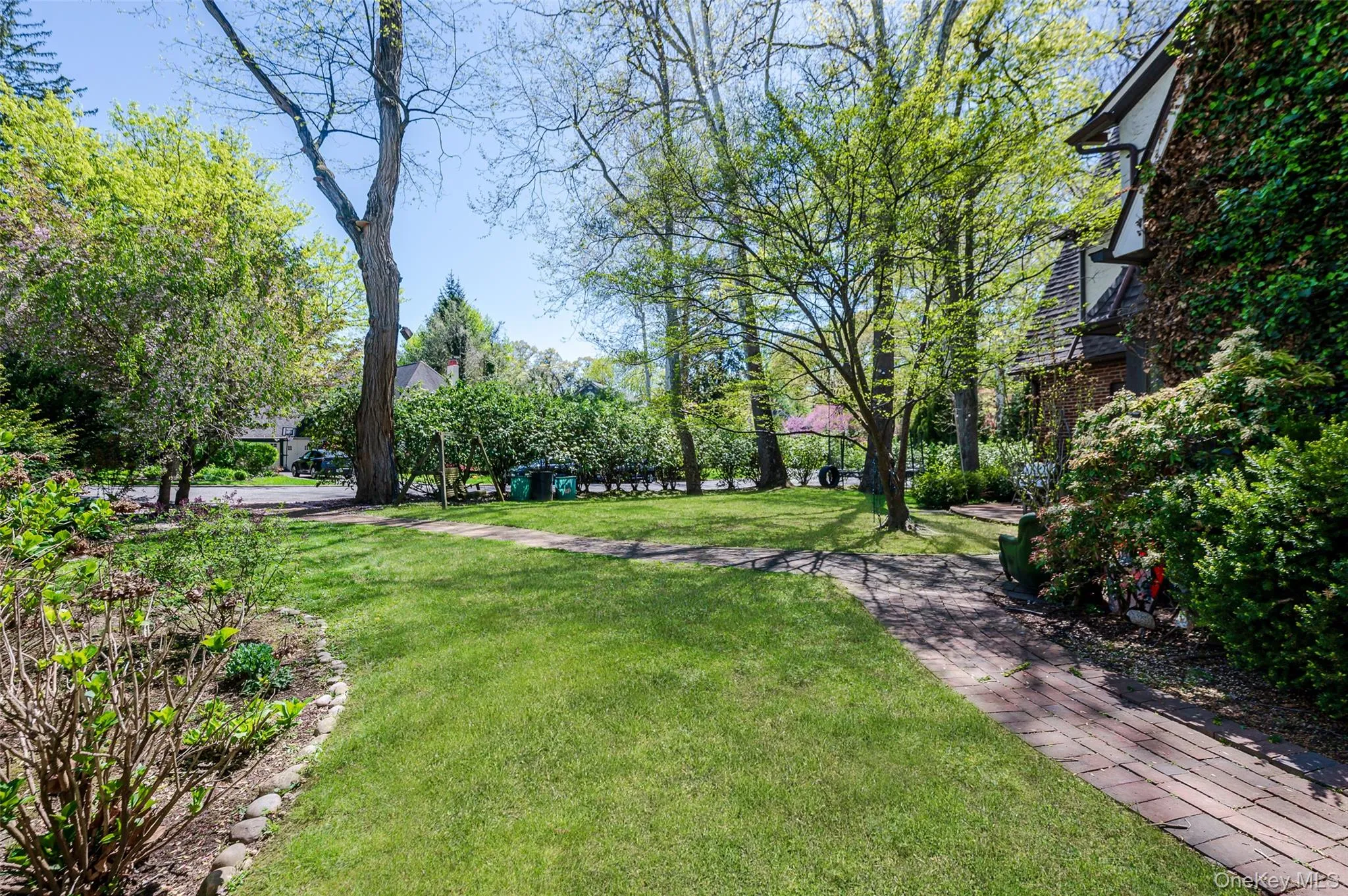 9 South Drive, North Hempstead, NY, 4 Bedrooms Bedrooms, 9 Rooms Rooms,2 BathroomsBathrooms,Residential,For Rent,South,0,991795 9 South Drive, North Hempstead, NY, 4 Bedrooms Bedrooms, 9 Rooms Rooms,2 BathroomsBathrooms,Residential,For Rent,South,0,991795