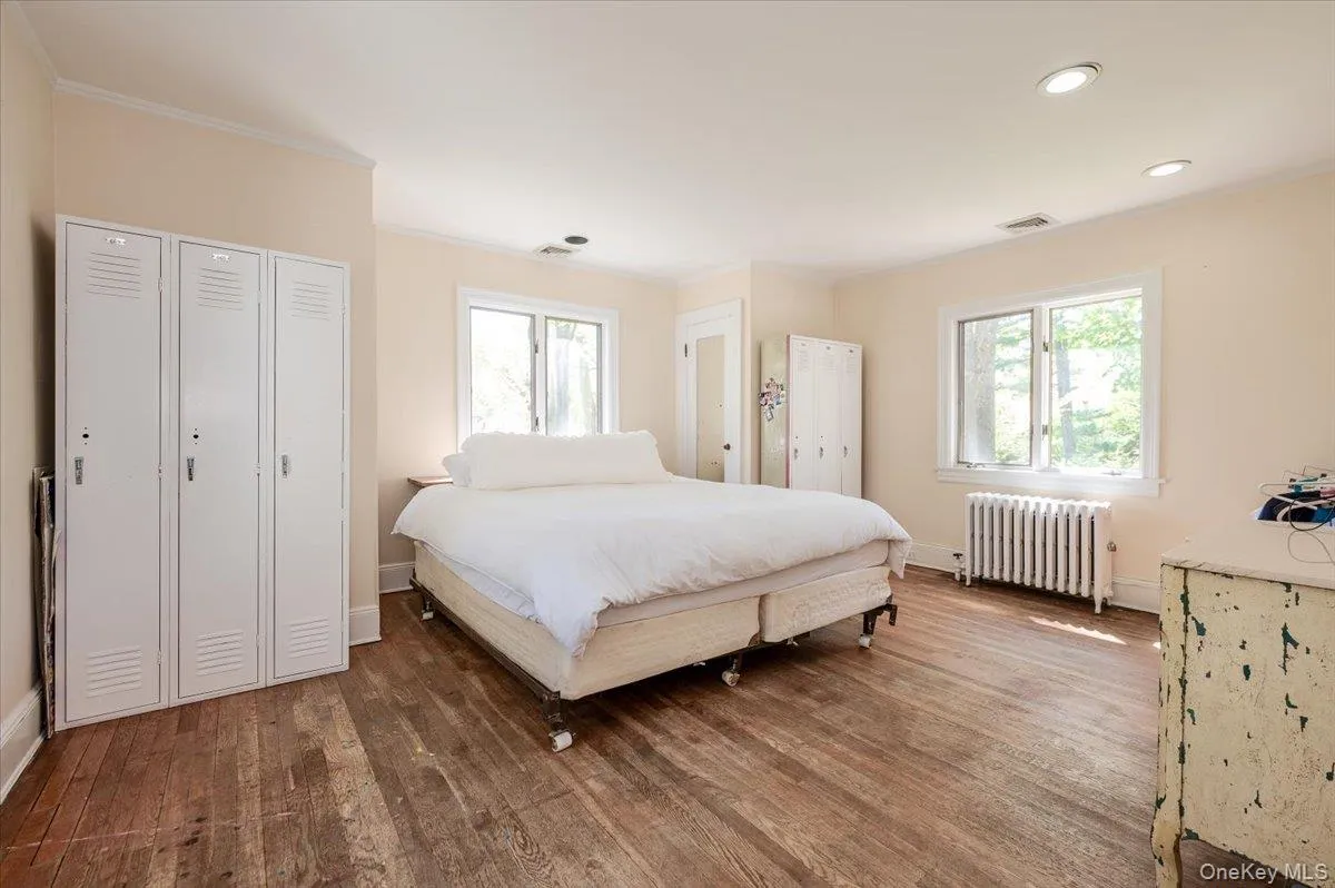 9 South Drive, North Hempstead, NY, 4 Bedrooms Bedrooms, 9 Rooms Rooms,2 BathroomsBathrooms,Residential,For Rent,South,0,991795 9 South Drive, North Hempstead, NY, 4 Bedrooms Bedrooms, 9 Rooms Rooms,2 BathroomsBathrooms,Residential,For Rent,South,0,991795