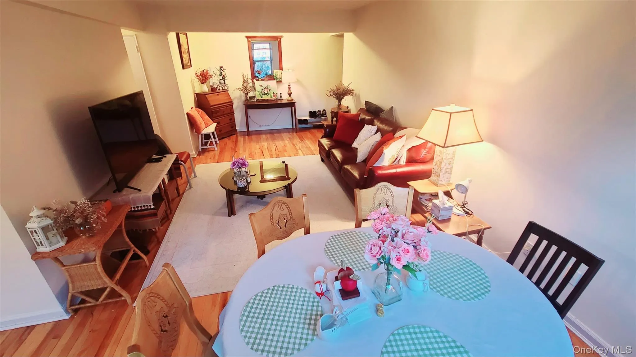 66-15 Thornton Place, New York, NY, 1 Bedroom Bedrooms, 3 Rooms Rooms,1 BathroomBathrooms,Residential Lease,For Rent,Thornton,0,991806 66-15 Thornton Place, New York, NY, 1 Bedroom Bedrooms, 3 Rooms Rooms,1 BathroomBathrooms,Residential Lease,For Rent,Thornton,0,991806