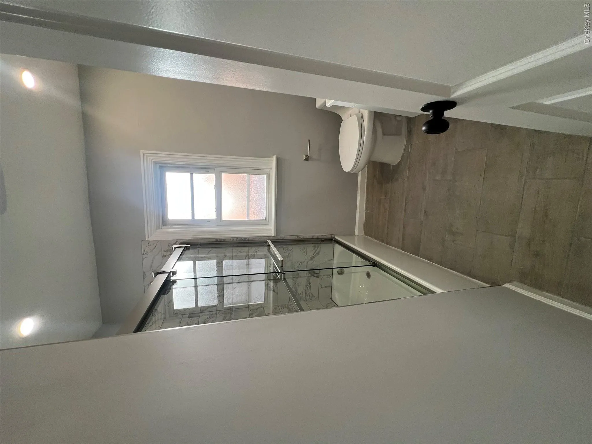 170-31 Grand Central Parkway, New York, NY, 3 Bedrooms Bedrooms, 6 Rooms Rooms,1 BathroomBathrooms,Residential Lease,For Rent,Grand Central,0,991814 170-31 Grand Central Parkway, New York, NY, 3 Bedrooms Bedrooms, 6 Rooms Rooms,1 BathroomBathrooms,Residential Lease,For Rent,Grand Central,0,991814