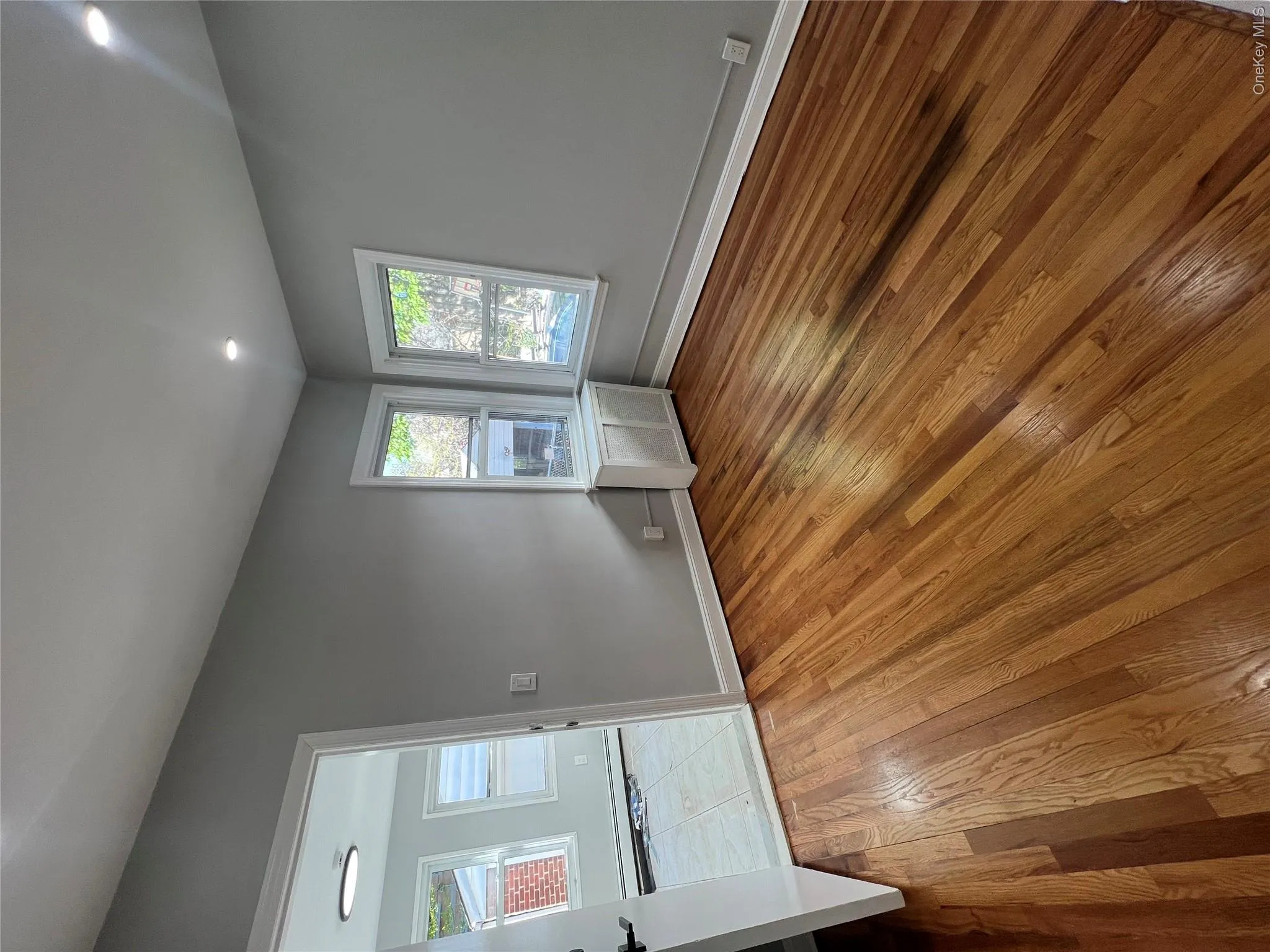 170-31 Grand Central Parkway, New York, NY, 3 Bedrooms Bedrooms, 6 Rooms Rooms,1 BathroomBathrooms,Residential Lease,For Rent,Grand Central,0,991814 170-31 Grand Central Parkway, New York, NY, 3 Bedrooms Bedrooms, 6 Rooms Rooms,1 BathroomBathrooms,Residential Lease,For Rent,Grand Central,0,991814