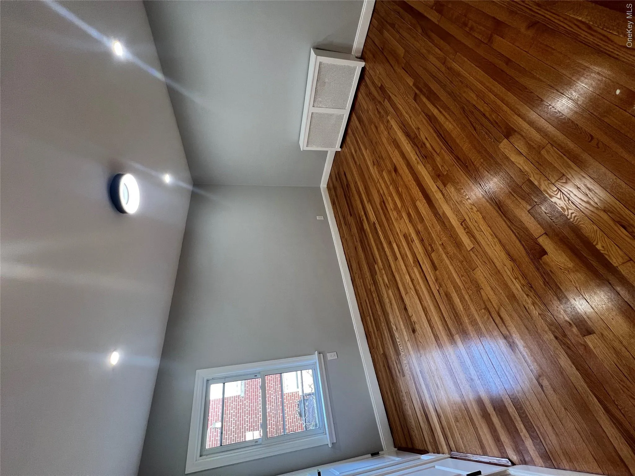 170-31 Grand Central Parkway, New York, NY, 3 Bedrooms Bedrooms, 6 Rooms Rooms,1 BathroomBathrooms,Residential Lease,For Rent,Grand Central,0,991814 170-31 Grand Central Parkway, New York, NY, 3 Bedrooms Bedrooms, 6 Rooms Rooms,1 BathroomBathrooms,Residential Lease,For Rent,Grand Central,0,991814