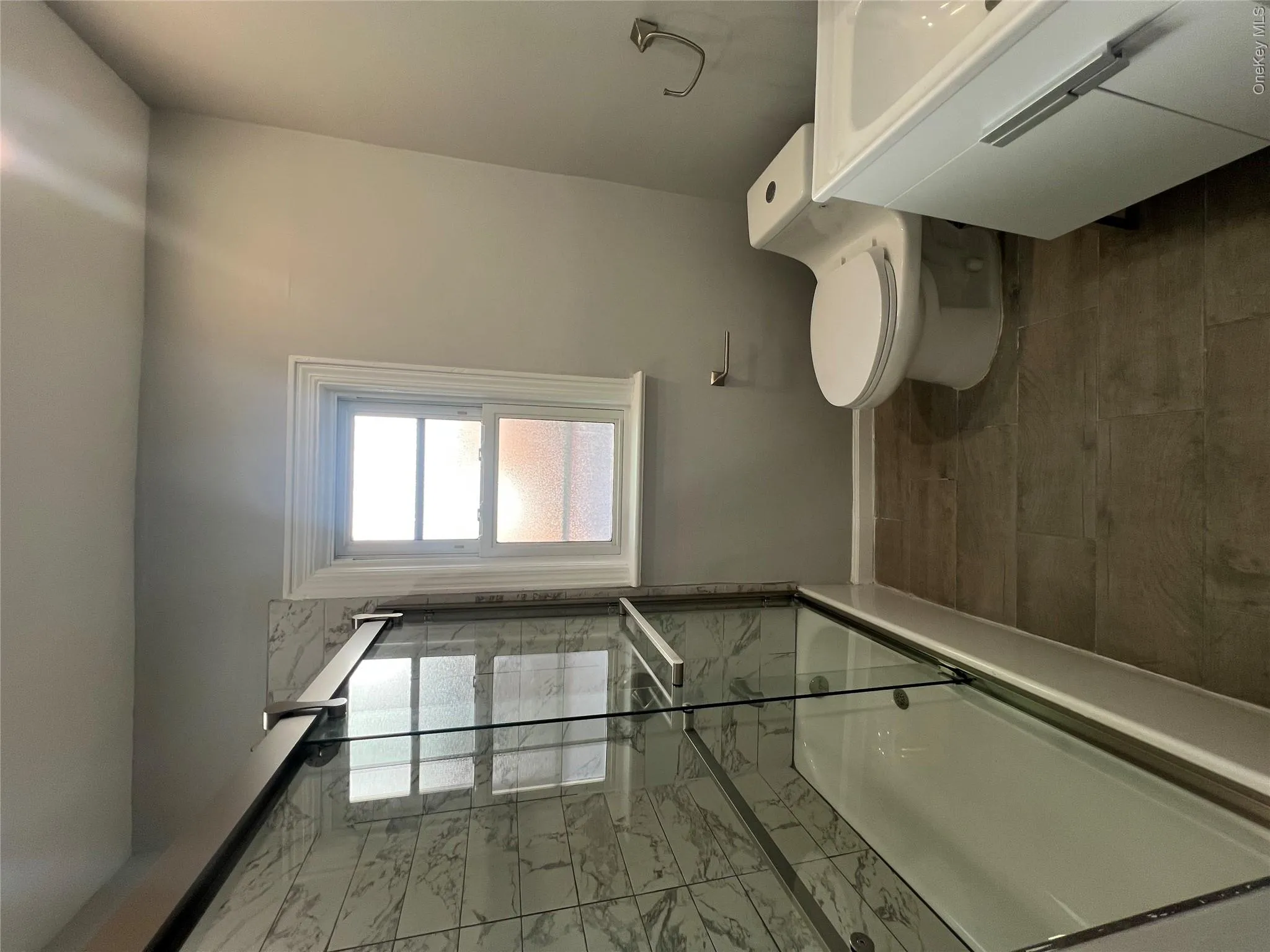 170-31 Grand Central Parkway, New York, NY, 3 Bedrooms Bedrooms, 6 Rooms Rooms,1 BathroomBathrooms,Residential Lease,For Rent,Grand Central,0,991814 170-31 Grand Central Parkway, New York, NY, 3 Bedrooms Bedrooms, 6 Rooms Rooms,1 BathroomBathrooms,Residential Lease,For Rent,Grand Central,0,991814