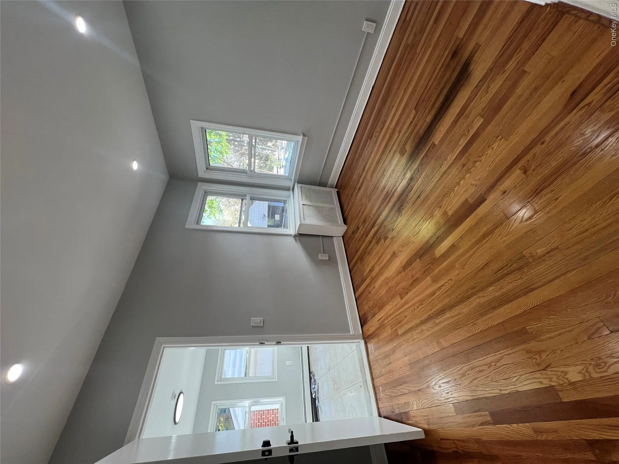 170-31 Grand Central Parkway, New York, NY, 3 Bedrooms Bedrooms, 6 Rooms Rooms,1 BathroomBathrooms,Residential Lease,For Rent,Grand Central,0,991814 170-31 Grand Central Parkway, New York, NY, 3 Bedrooms Bedrooms, 6 Rooms Rooms,1 BathroomBathrooms,Residential Lease,For Rent,Grand Central,0,991814