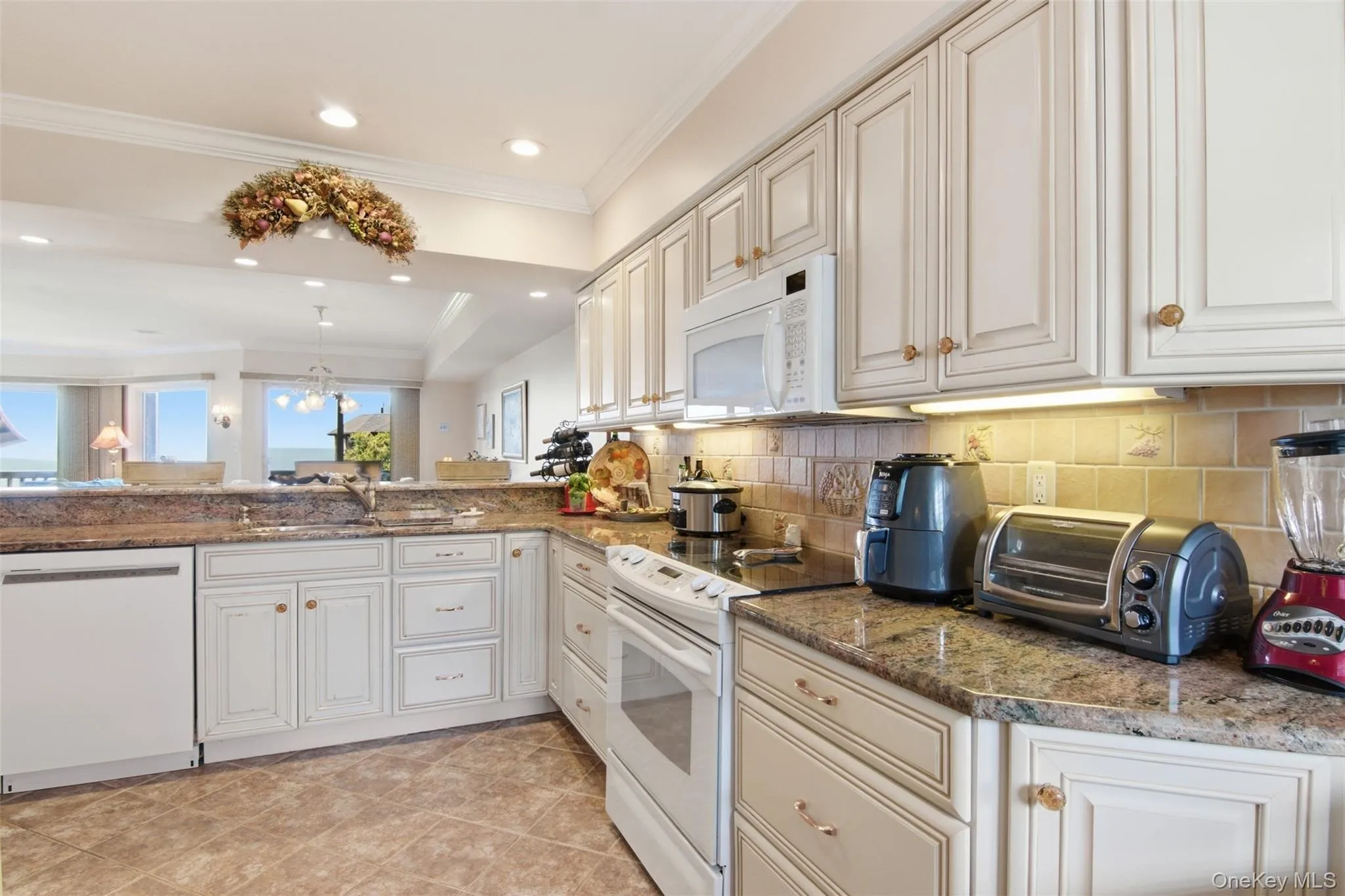 605 Fox Hill Drive, Riverhead, NY, 2 Bedrooms Bedrooms, 5 Rooms Rooms,2 BathroomsBathrooms,Residential,For Rent,Fox Hill,0,991855 605 Fox Hill Drive, Riverhead, NY, 2 Bedrooms Bedrooms, 5 Rooms Rooms,2 BathroomsBathrooms,Residential,For Rent,Fox Hill,0,991855