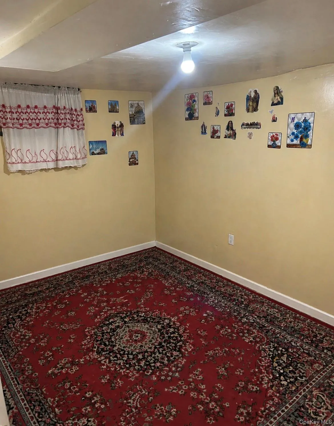 165 President Street, Hempstead, NY, 3 Bedrooms Bedrooms, 6 Rooms Rooms,1 BathroomBathrooms,Residential,For Rent,President,0,991872 165 President Street, Hempstead, NY, 3 Bedrooms Bedrooms, 6 Rooms Rooms,1 BathroomBathrooms,Residential,For Rent,President,0,991872