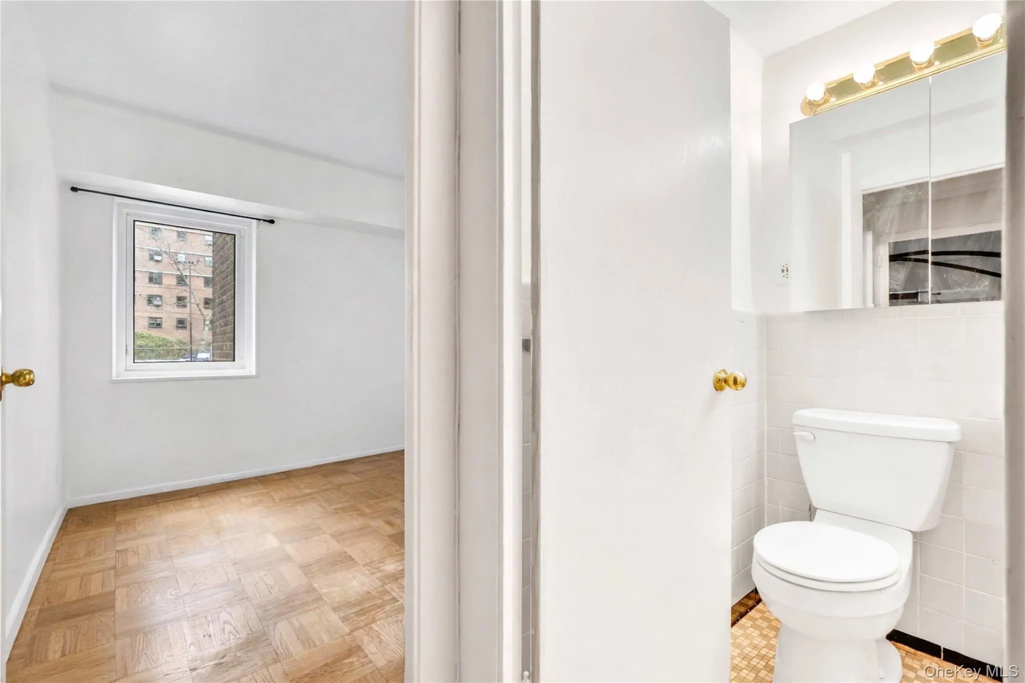 225 Adams Street, New York, NY, 2 Bedrooms Bedrooms, 4 Rooms Rooms,1 BathroomBathrooms,Residential,For Rent,Adams,0,KEY991898 225 Adams Street, New York, NY, 2 Bedrooms Bedrooms, 4 Rooms Rooms,1 BathroomBathrooms,Residential,For Rent,Adams,0,KEY991898