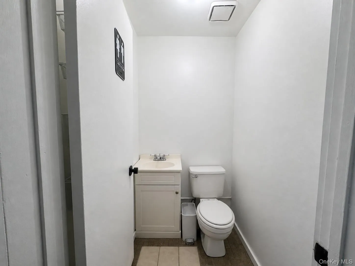 88 Main Street, Clarkstown, NY, ,Commercial Lease,For Rent,Main,0,991904 88 Main Street, Clarkstown, NY, ,Commercial Lease,For Rent,Main,0,991904