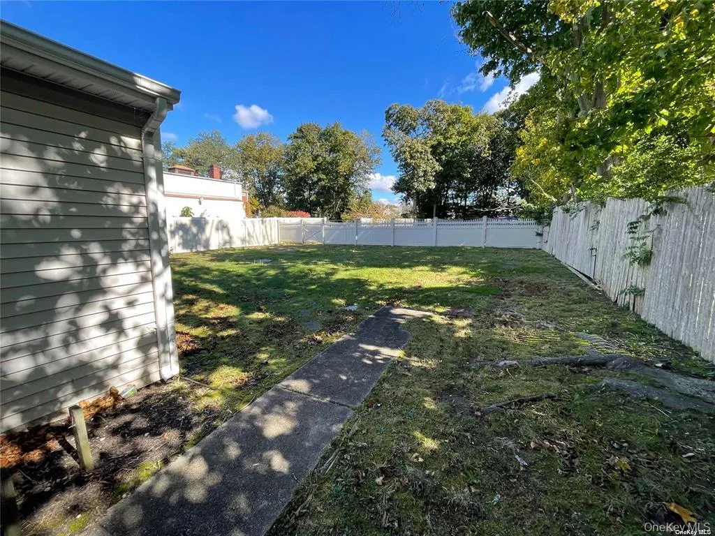 217 Greeley Avenue, Islip, NY, 4 Bedrooms Bedrooms, 8 Rooms Rooms,2 BathroomsBathrooms,Residential Lease,For Rent,Greeley,0,991919 217 Greeley Avenue, Islip, NY, 4 Bedrooms Bedrooms, 8 Rooms Rooms,2 BathroomsBathrooms,Residential Lease,For Rent,Greeley,0,991919