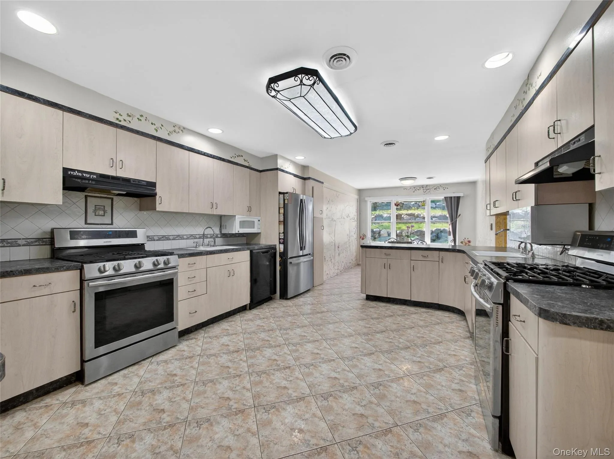5 Augusta Avenue, Ramapo, NY, 6 Bedrooms Bedrooms, 13 Rooms Rooms,2 BathroomsBathrooms,Residential Sale,For Rent,Augusta,0,991923 5 Augusta Avenue, Ramapo, NY, 6 Bedrooms Bedrooms, 13 Rooms Rooms,2 BathroomsBathrooms,Residential Sale,For Rent,Augusta,0,991923