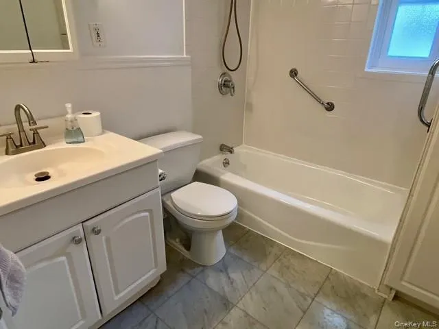 49-09 Hanford Street, New York, NY, 2 Bedrooms Bedrooms, 7 Rooms Rooms,1 BathroomBathrooms,Residential Lease,For Rent,Hanford,0,991933 49-09 Hanford Street, New York, NY, 2 Bedrooms Bedrooms, 7 Rooms Rooms,1 BathroomBathrooms,Residential Lease,For Rent,Hanford,0,991933
