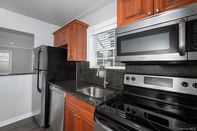184 Hallock Road, Brookhaven, NY, 2 Rooms Rooms,1 BathroomBathrooms,Residential Lease,For Rent,Hallock,0,991951 184 Hallock Road, Brookhaven, NY, 2 Rooms Rooms,1 BathroomBathrooms,Residential Lease,For Rent,Hallock,0,991951