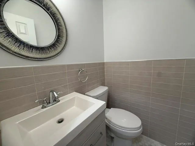 71 Orchard Street, North Hempstead, NY, 2 Bedrooms Bedrooms, 6 Rooms Rooms,2 BathroomsBathrooms,Residential Lease,For Rent,Orchard,0,991965 71 Orchard Street, North Hempstead, NY, 2 Bedrooms Bedrooms, 6 Rooms Rooms,2 BathroomsBathrooms,Residential Lease,For Rent,Orchard,0,991965
