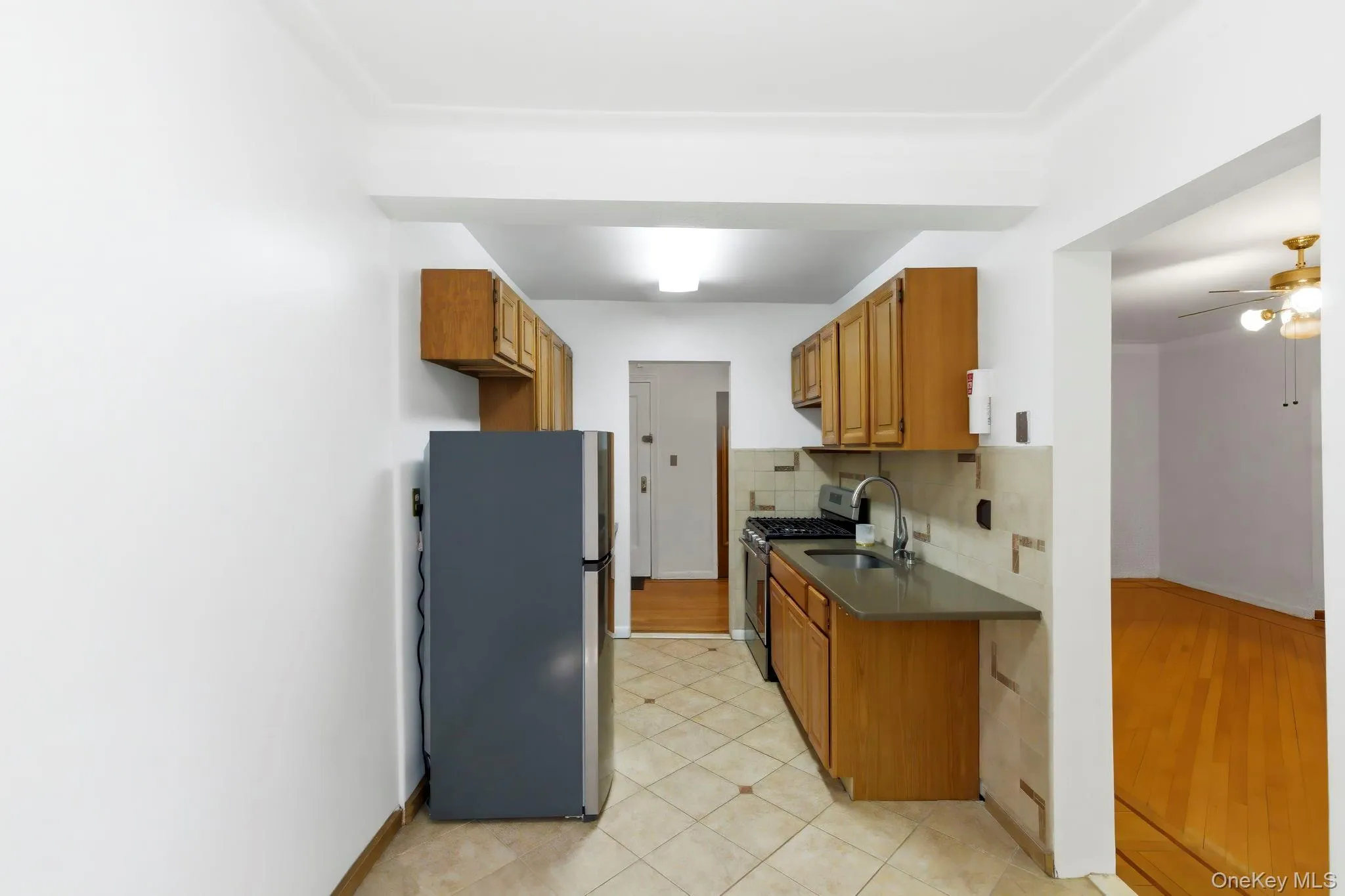 1 Broad Parkway, White Plains, NY, 1 Bedroom Bedrooms, 4 Rooms Rooms,1 BathroomBathrooms,Residential Lease,For Rent,Broad,0,991966 1 Broad Parkway, White Plains, NY, 1 Bedroom Bedrooms, 4 Rooms Rooms,1 BathroomBathrooms,Residential Lease,For Rent,Broad,0,991966