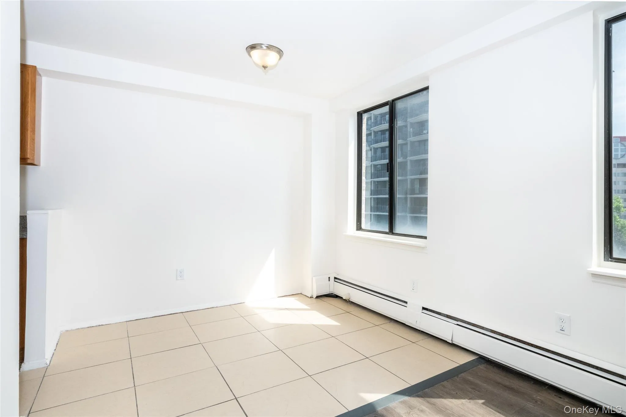 7 Lake Street, White Plains, NY, 2 Bedrooms Bedrooms, 4 Rooms Rooms,1 BathroomBathrooms,Residential Lease,For Rent,Lake,0,991988 7 Lake Street, White Plains, NY, 2 Bedrooms Bedrooms, 4 Rooms Rooms,1 BathroomBathrooms,Residential Lease,For Rent,Lake,0,991988