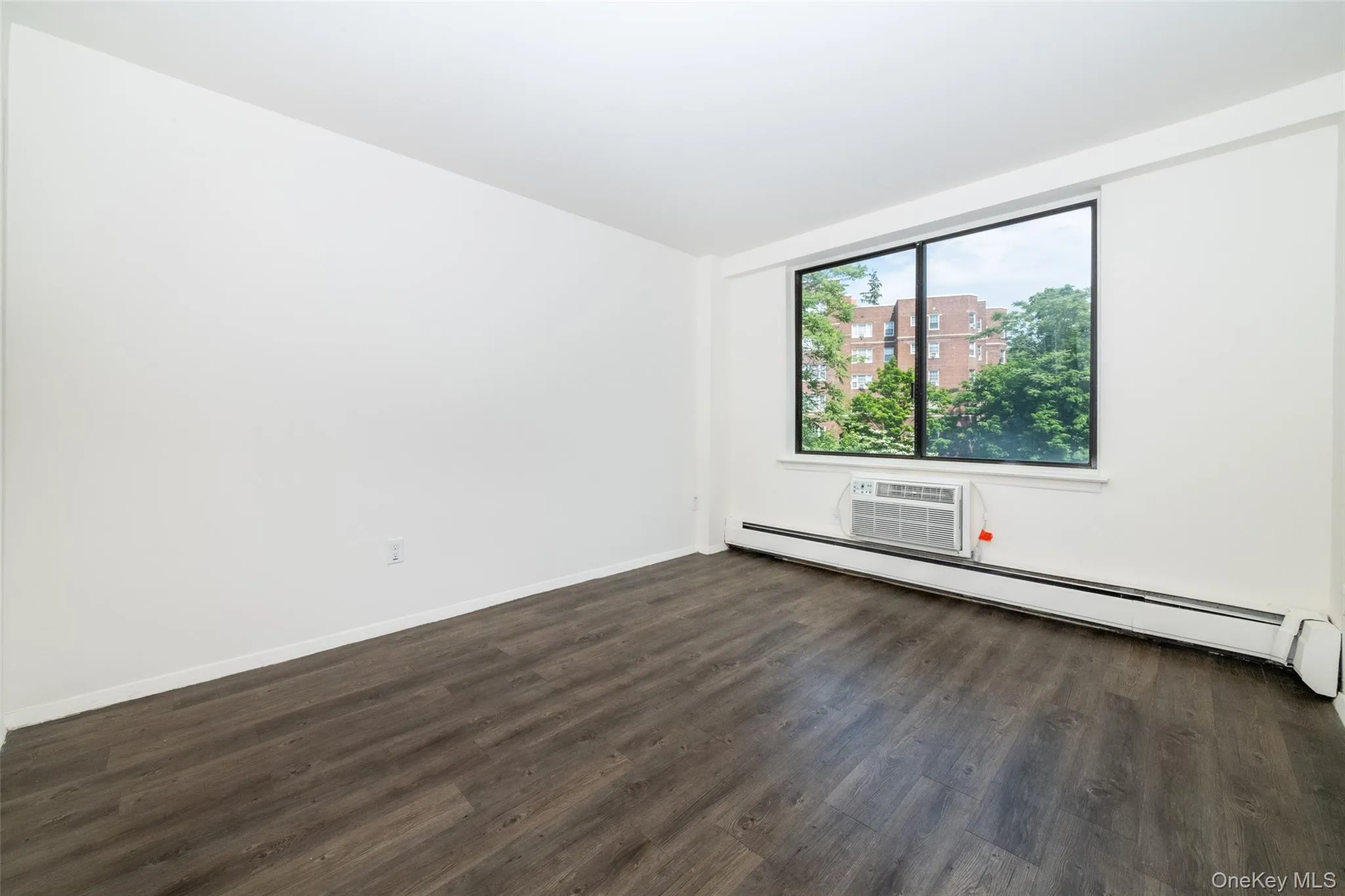 7 Lake Street, White Plains, NY, 2 Bedrooms Bedrooms, 4 Rooms Rooms,1 BathroomBathrooms,Residential Lease,For Rent,Lake,0,991988 7 Lake Street, White Plains, NY, 2 Bedrooms Bedrooms, 4 Rooms Rooms,1 BathroomBathrooms,Residential Lease,For Rent,Lake,0,991988