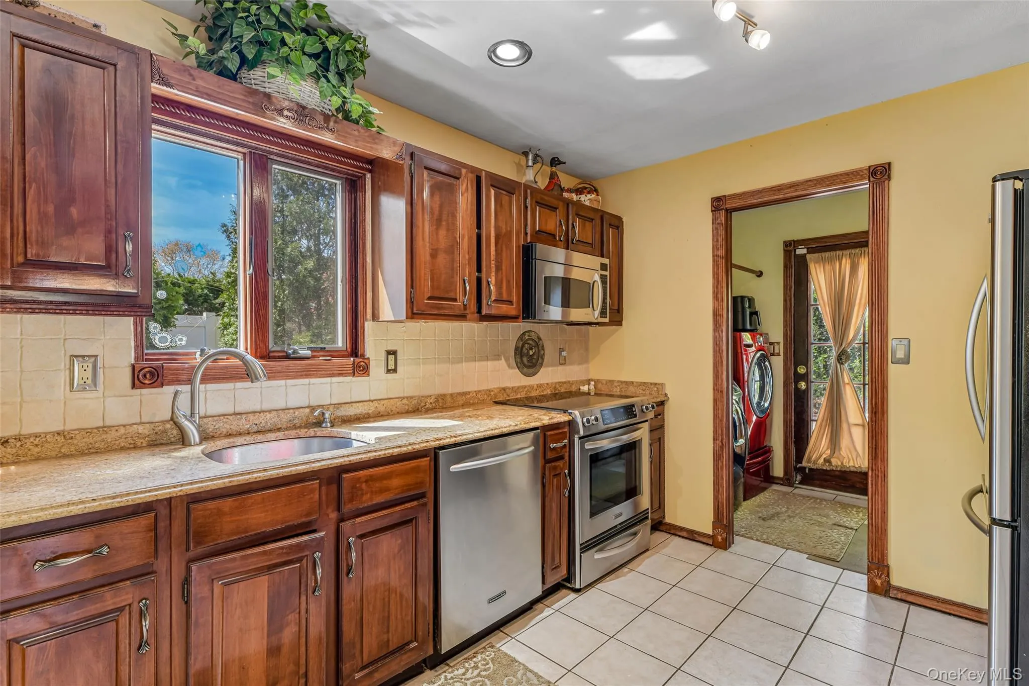 2 Deer Path, Brookhaven, NY, 4 Bedrooms Bedrooms, 9 Rooms Rooms,2 BathroomsBathrooms,Residential,For Rent,Deer,0,991990 2 Deer Path, Brookhaven, NY, 4 Bedrooms Bedrooms, 9 Rooms Rooms,2 BathroomsBathrooms,Residential,For Rent,Deer,0,991990