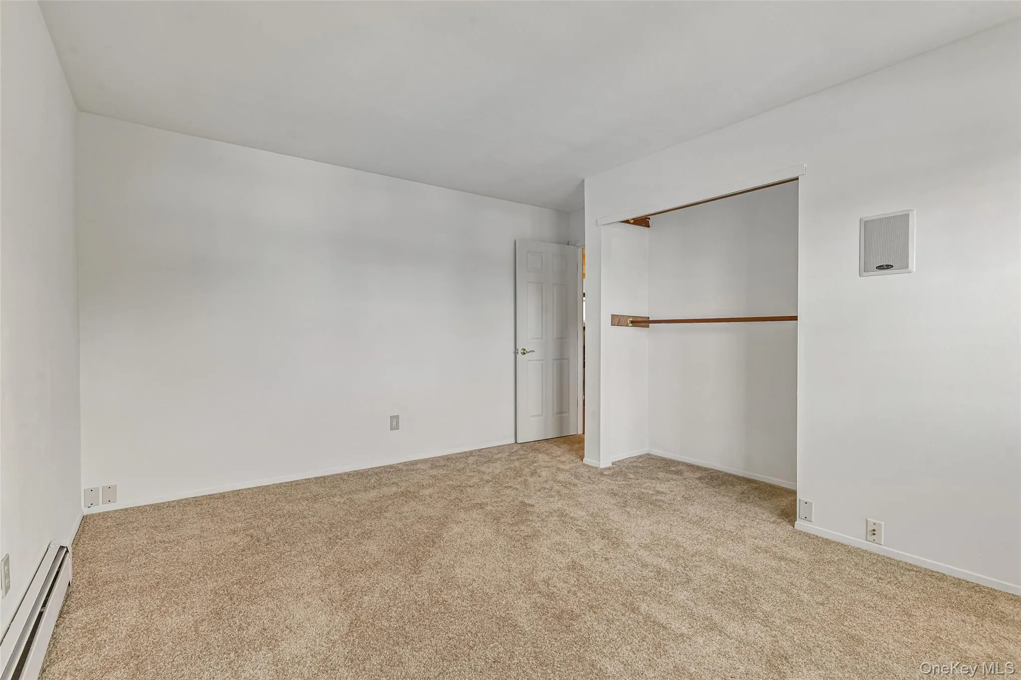2 Deer Path, Brookhaven, NY, 4 Bedrooms Bedrooms, 9 Rooms Rooms,2 BathroomsBathrooms,Residential,For Rent,Deer,0,991990 2 Deer Path, Brookhaven, NY, 4 Bedrooms Bedrooms, 9 Rooms Rooms,2 BathroomsBathrooms,Residential,For Rent,Deer,0,991990